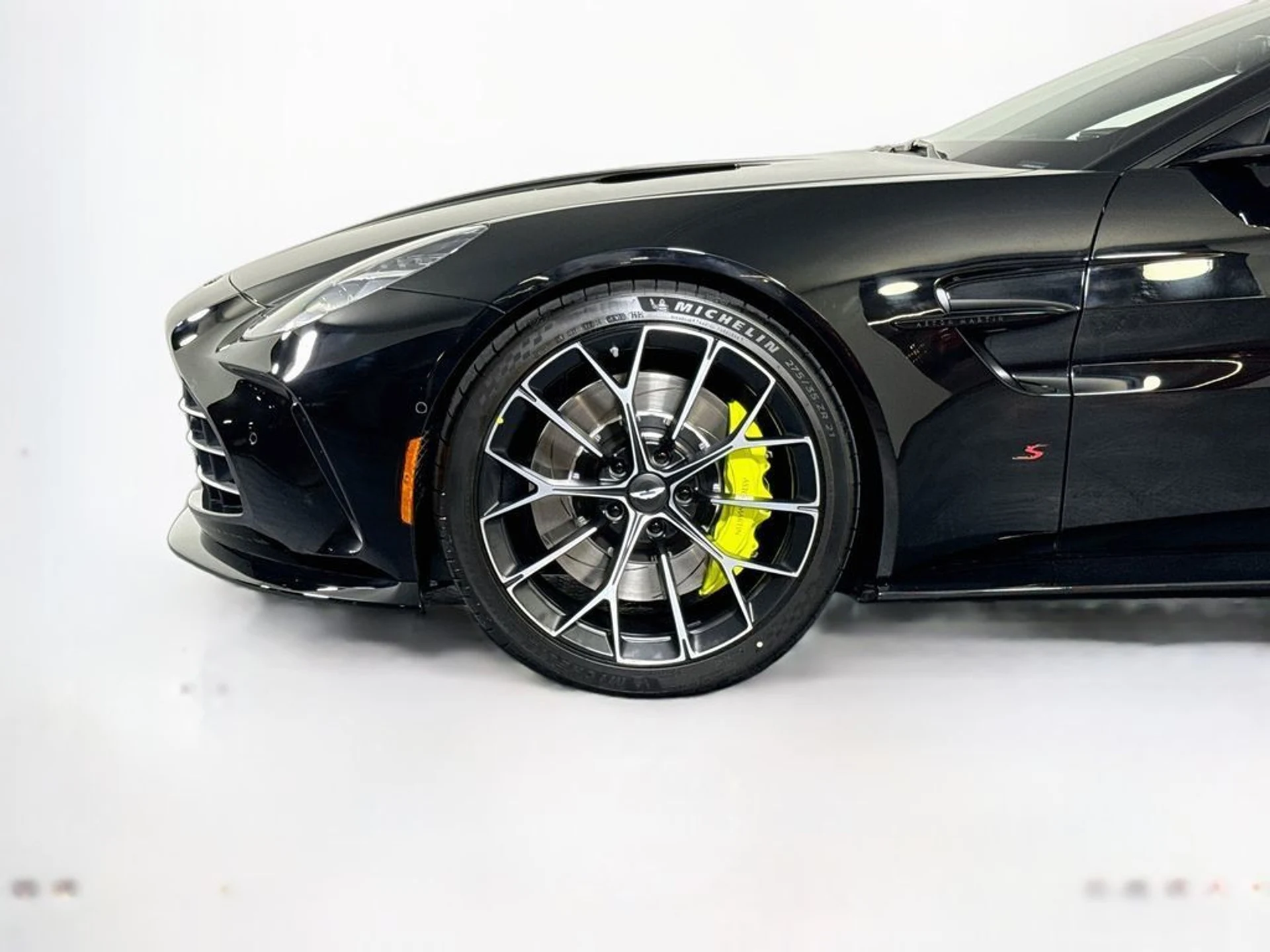 mph027_3539505940_new_2026_aston_martin_vantage_sroadster_11350_23059247_28_1024_02ef3fcbc1