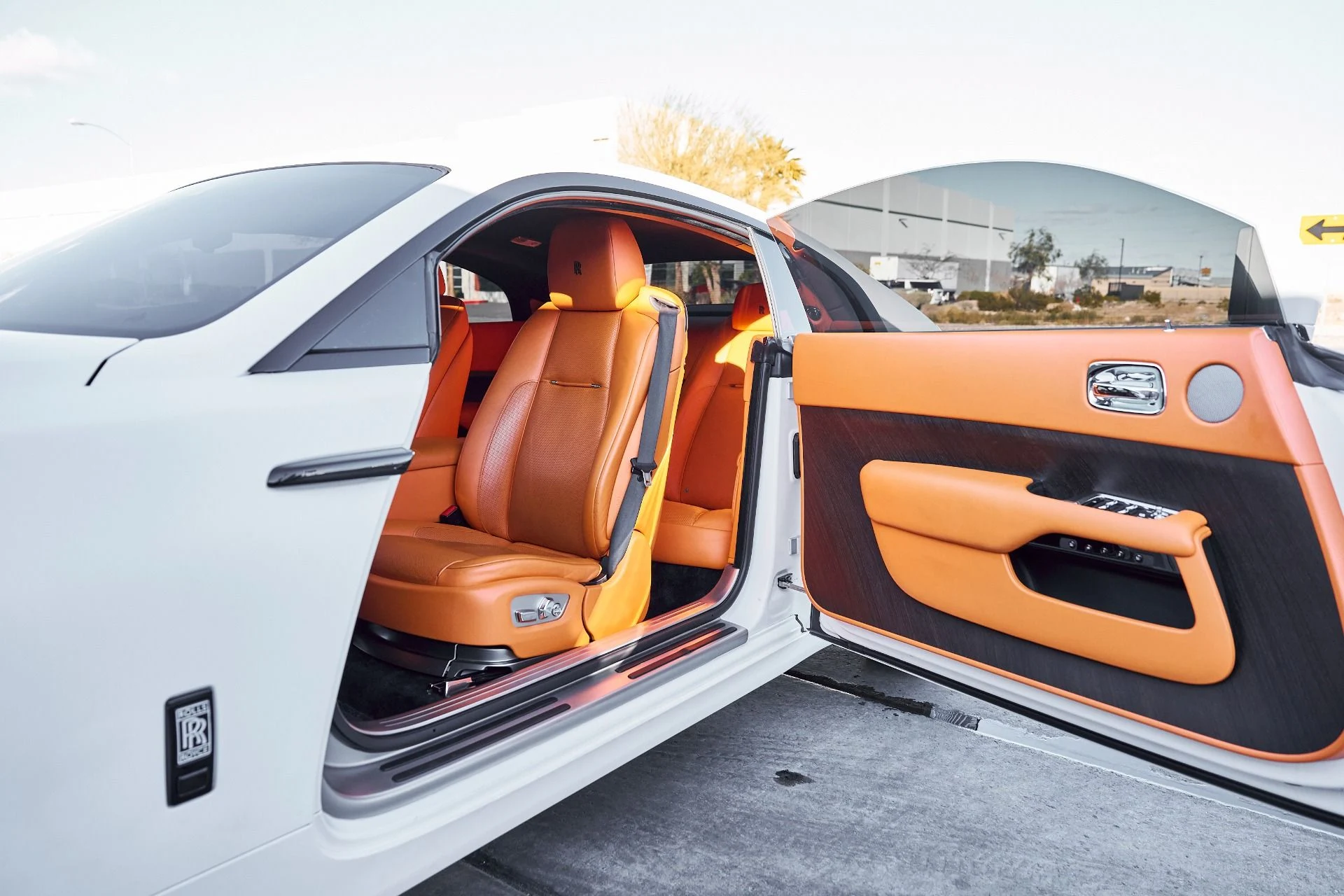 mph027_355456924_Used_2019_Rolls_Royce_Wraith_Base_1772849613_1e338d595b