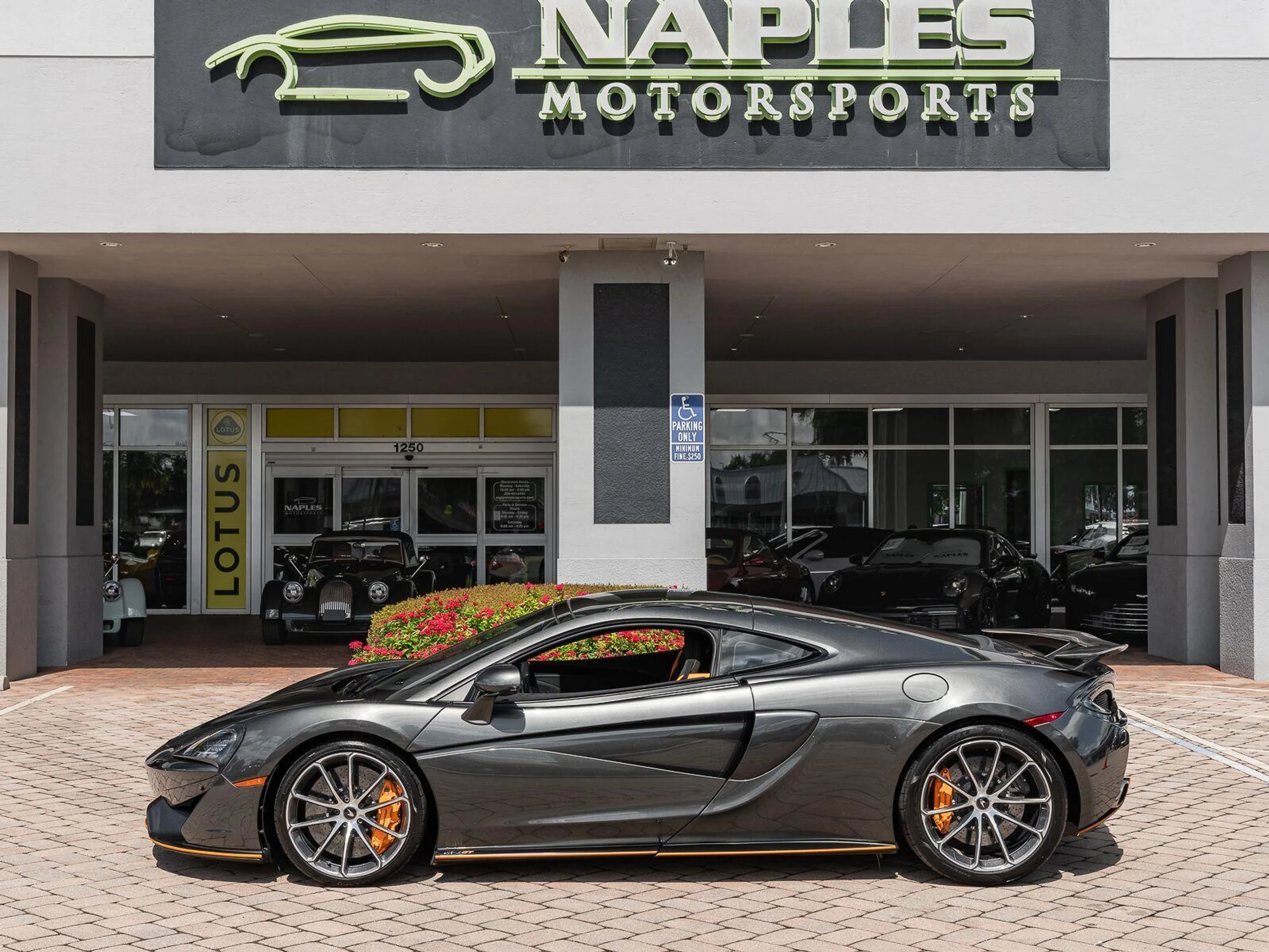 mph027_3556542289_Used_2019_Mc_Laren_570_GT_Coupe_1785532149_43c7565d32