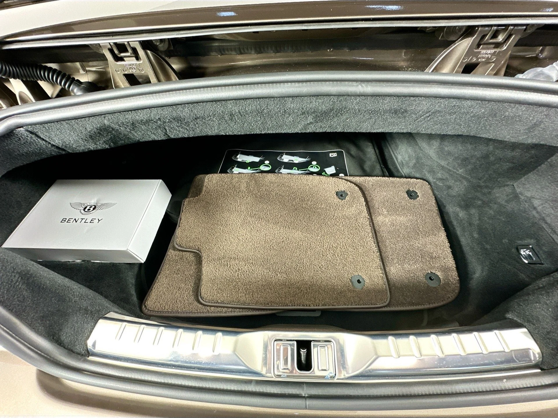 mph027_3561467653_28_1d71b543de