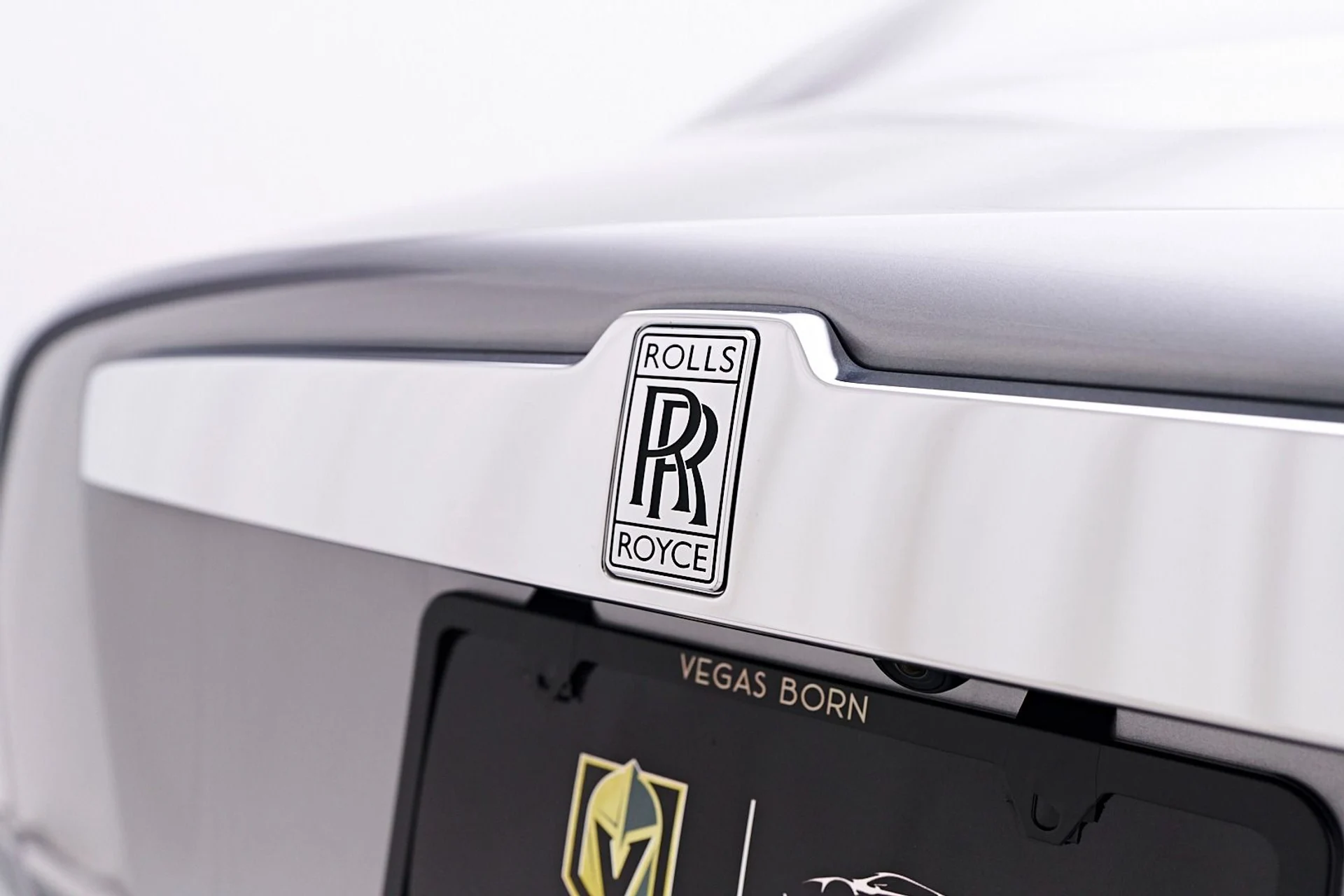 mph027_3561904875_Used_2019_Rolls_Royce_Ghost_Base_1744847276_eb300a12cf