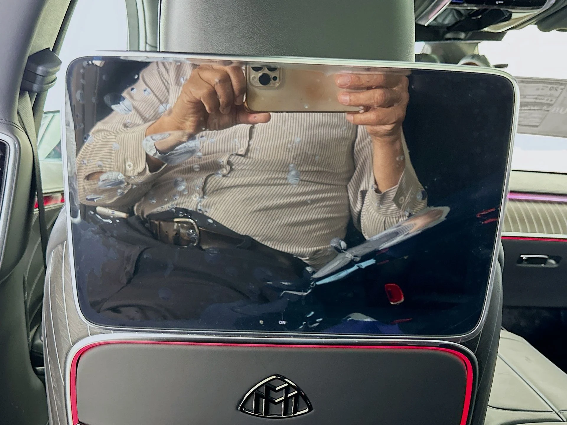 mph027_3568236345_8098d3b9de5f1005c77844a61b916e1ax_550533fcc6