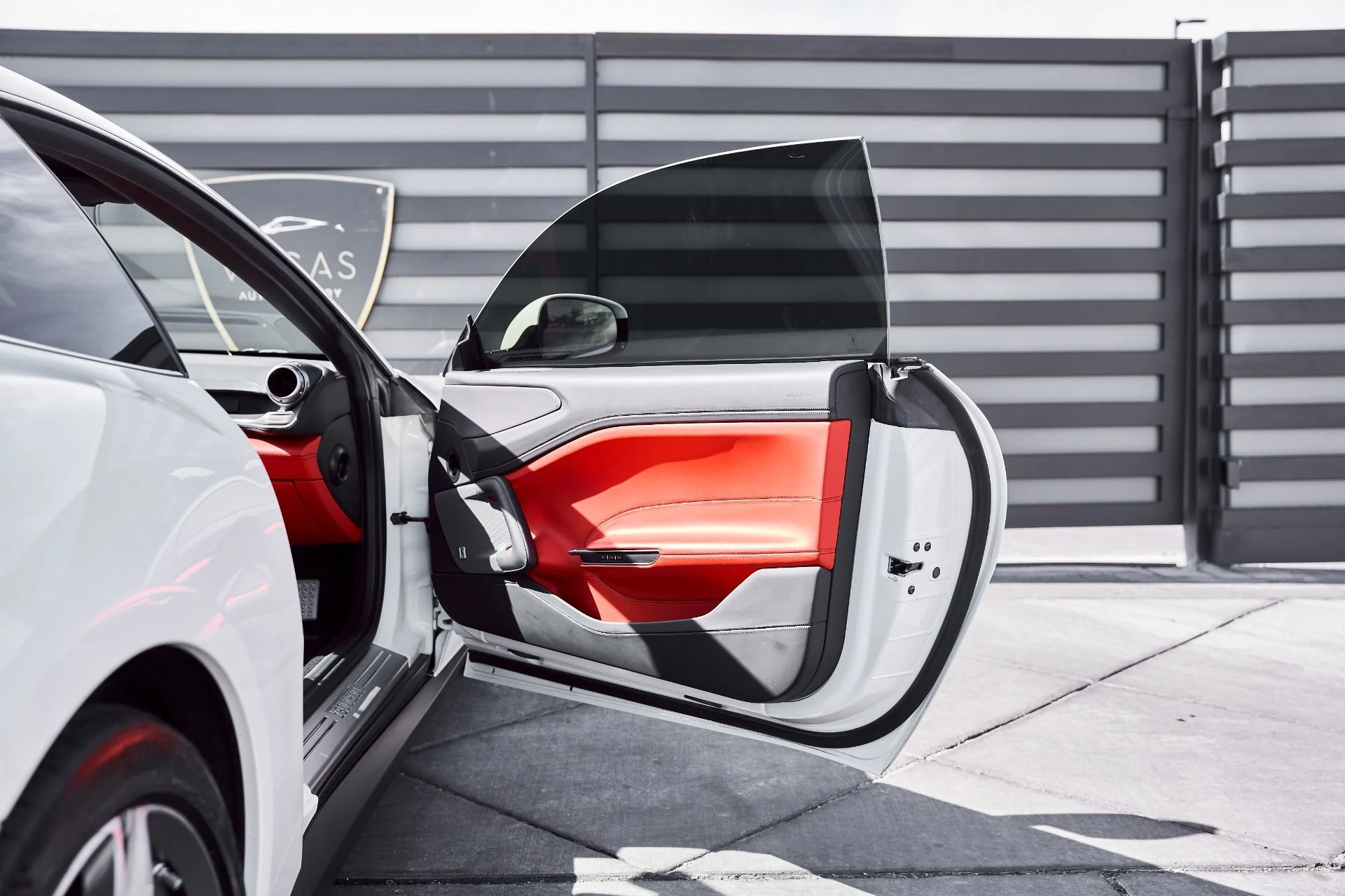 mph027_3570217652_Used_2019_Ferrari_GTC_4_Lusso_V12_1771467690_7860cb141e