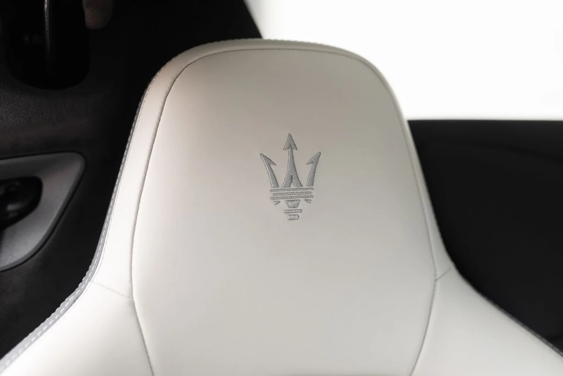 mph027_3570984768_62ad3823fda75bd8c6d7b815fc646448x_41333b3ed5