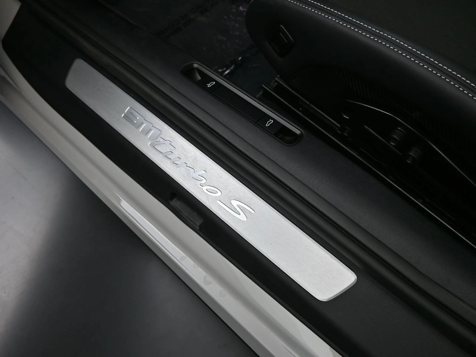 mph027_3574744260_d35bd9599eb6ee4e619fe3a2aec4d96e_0211cec1bd