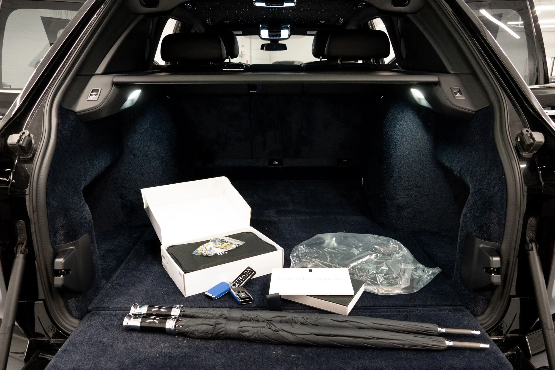 mph027_3576358752_Used_2022_Rolls_Royce_Cullinan_1772571320_27fc75725f