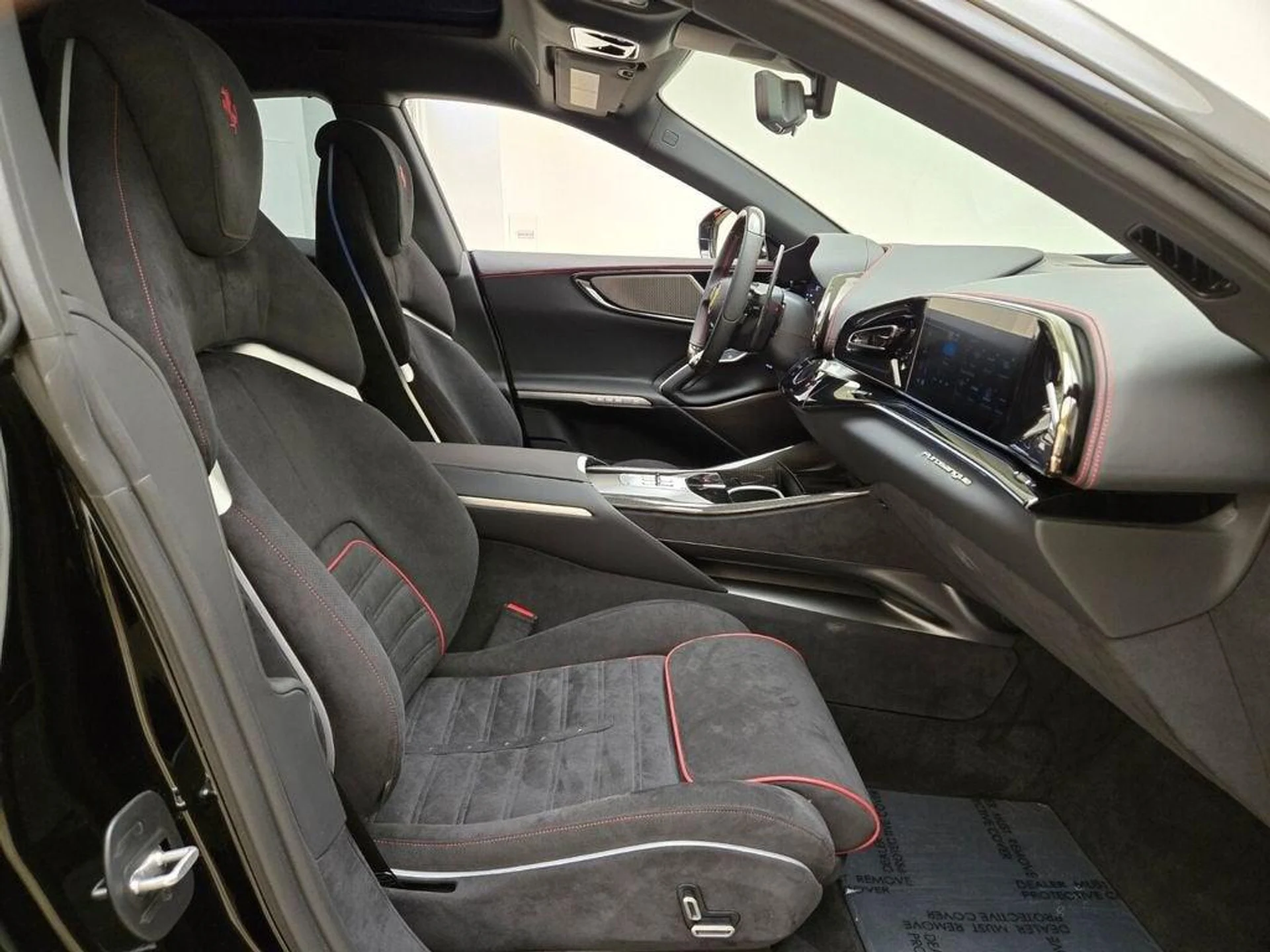 mph027_3579907692_Used_2026_Ferrari_Purosangue_1771612875_dd4cc59752