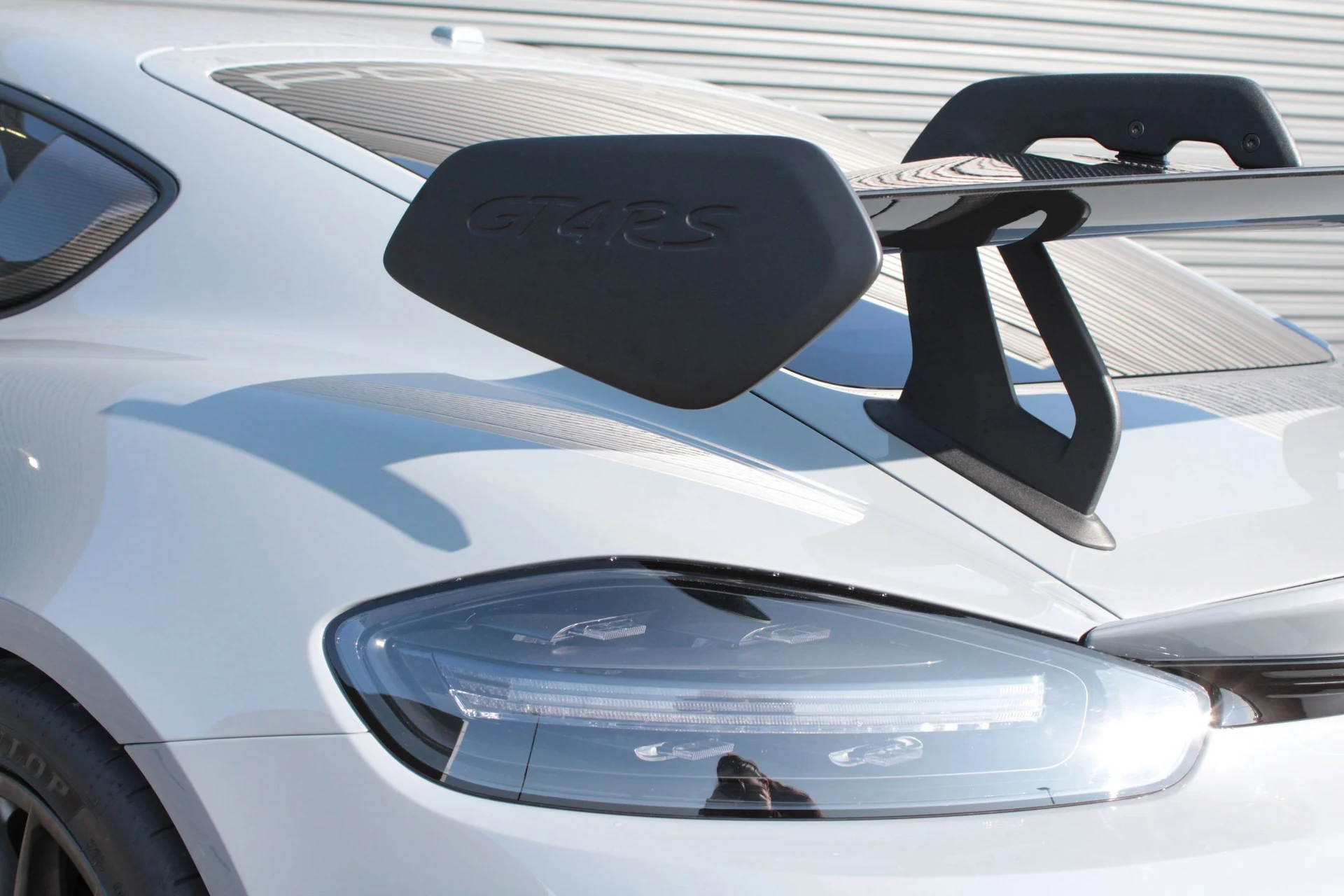 mph027_3585770262_747b92616bff425771df13494c5fd60b_2fd99022f3