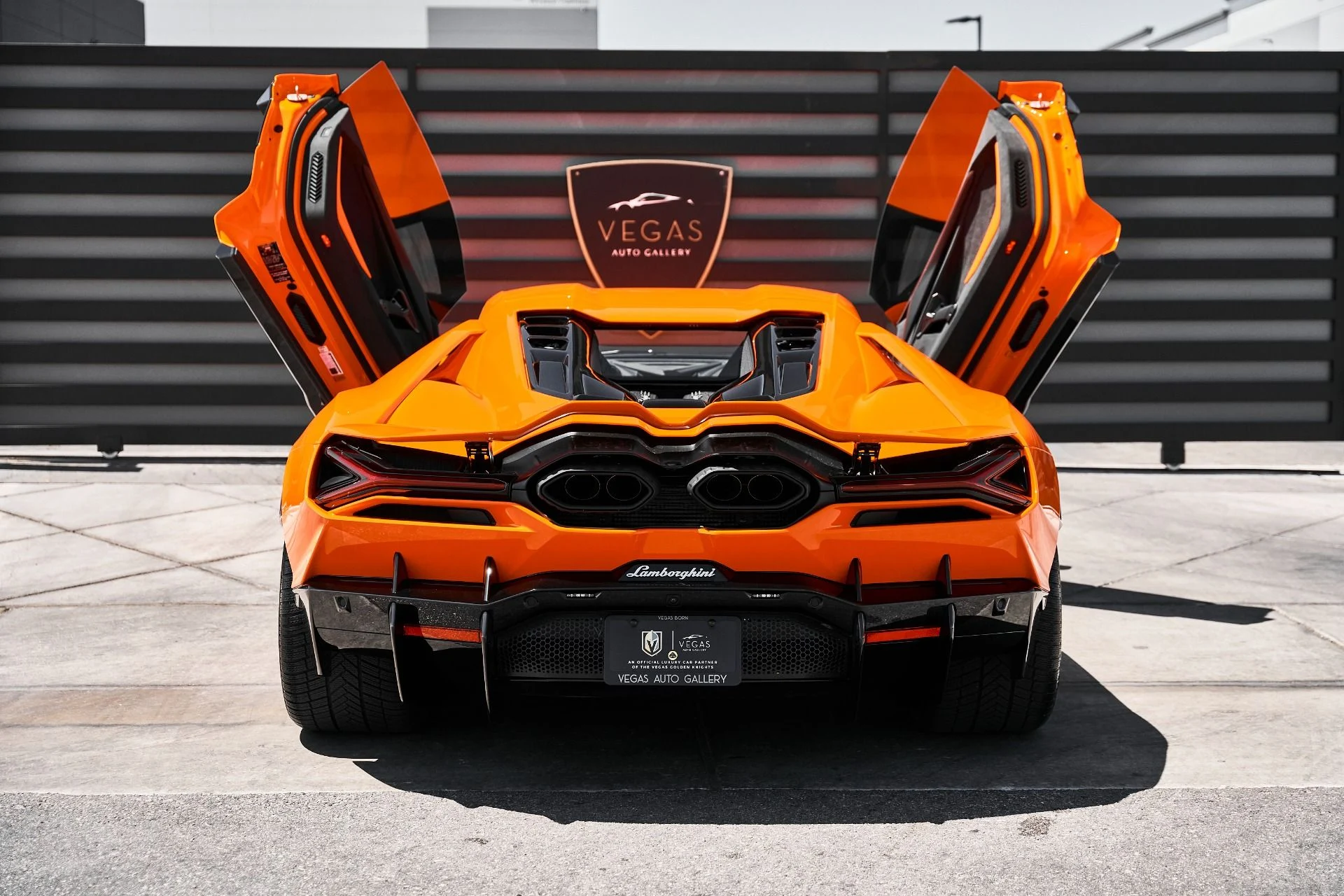 mph027_3600621896_Used_2024_Lamborghini_Revuelto_Base_1777394295_105a67fe06