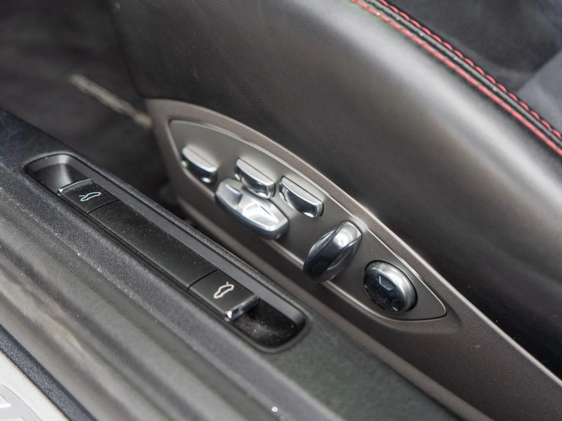 mph027_3604642455_ku_T_Wg9ds_EEW_2_T_Lui3_YB_2_Jgd_Kq9_Q_8605a45921