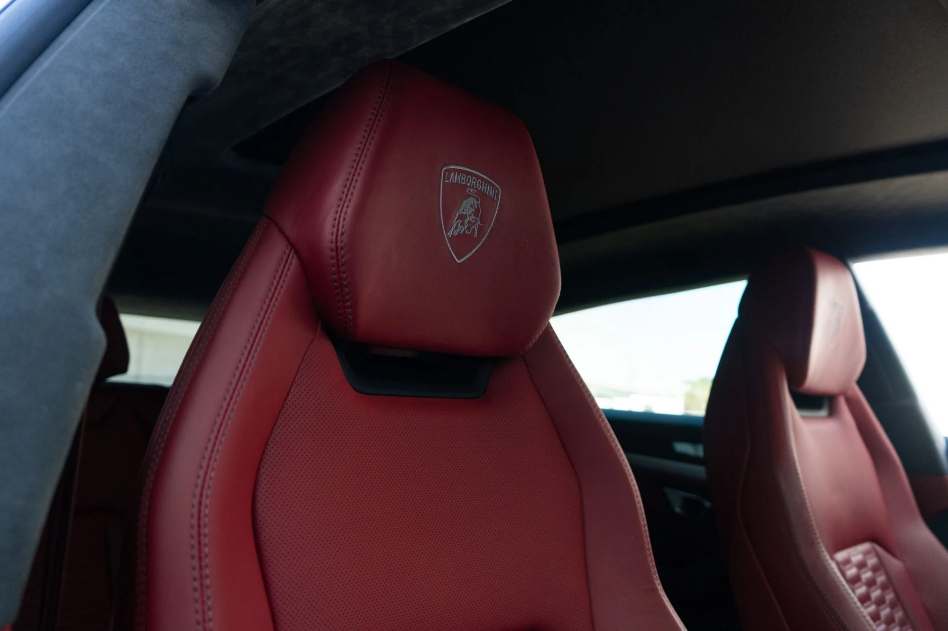 mph027_3605752283_Used_2021_Lamborghini_Urus_1768598799_dc8f34ab50