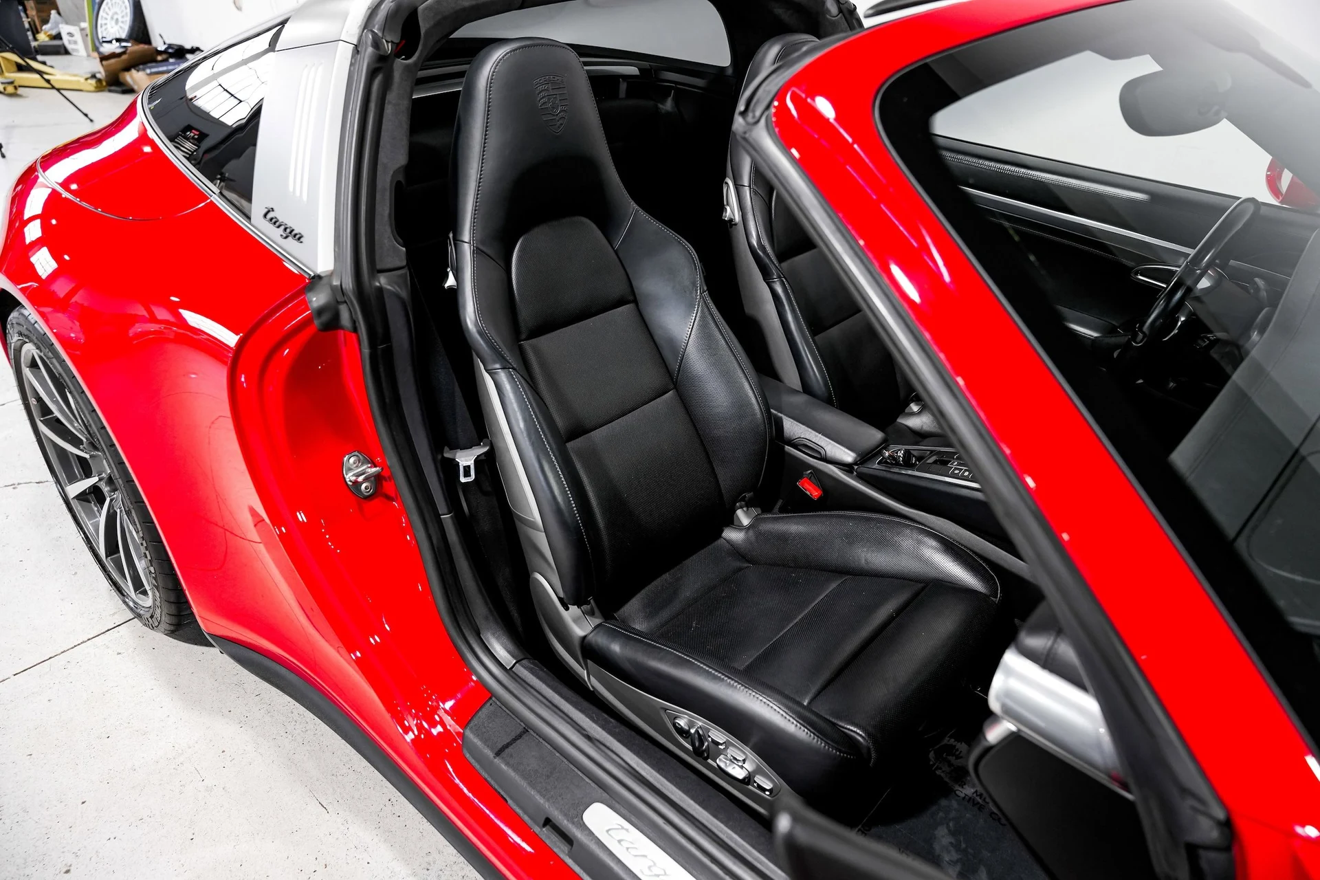 mph027_3610209301_62809674a82b49ddc391fee3cc6e7e7ex_6e034ade1a