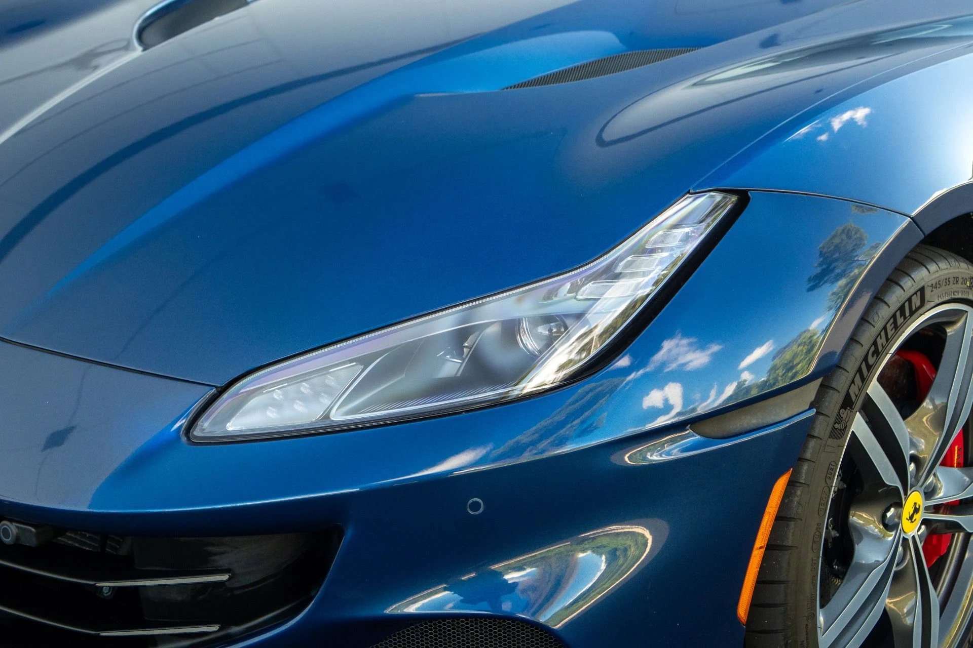 mph027_3611043493_Used_2022_Ferrari_Portofino_M_1761343273_8951cde4d6