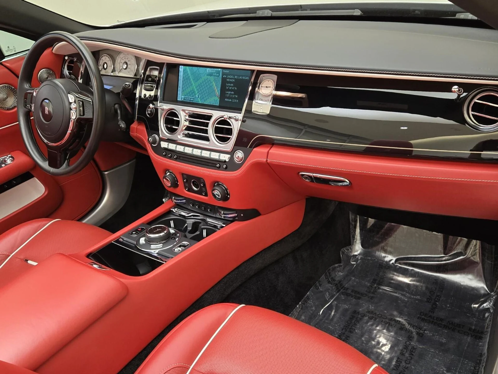 mph027_361577075_Used_2017_Rolls_Royce_Dawn_1765004120_f95a60bbe0