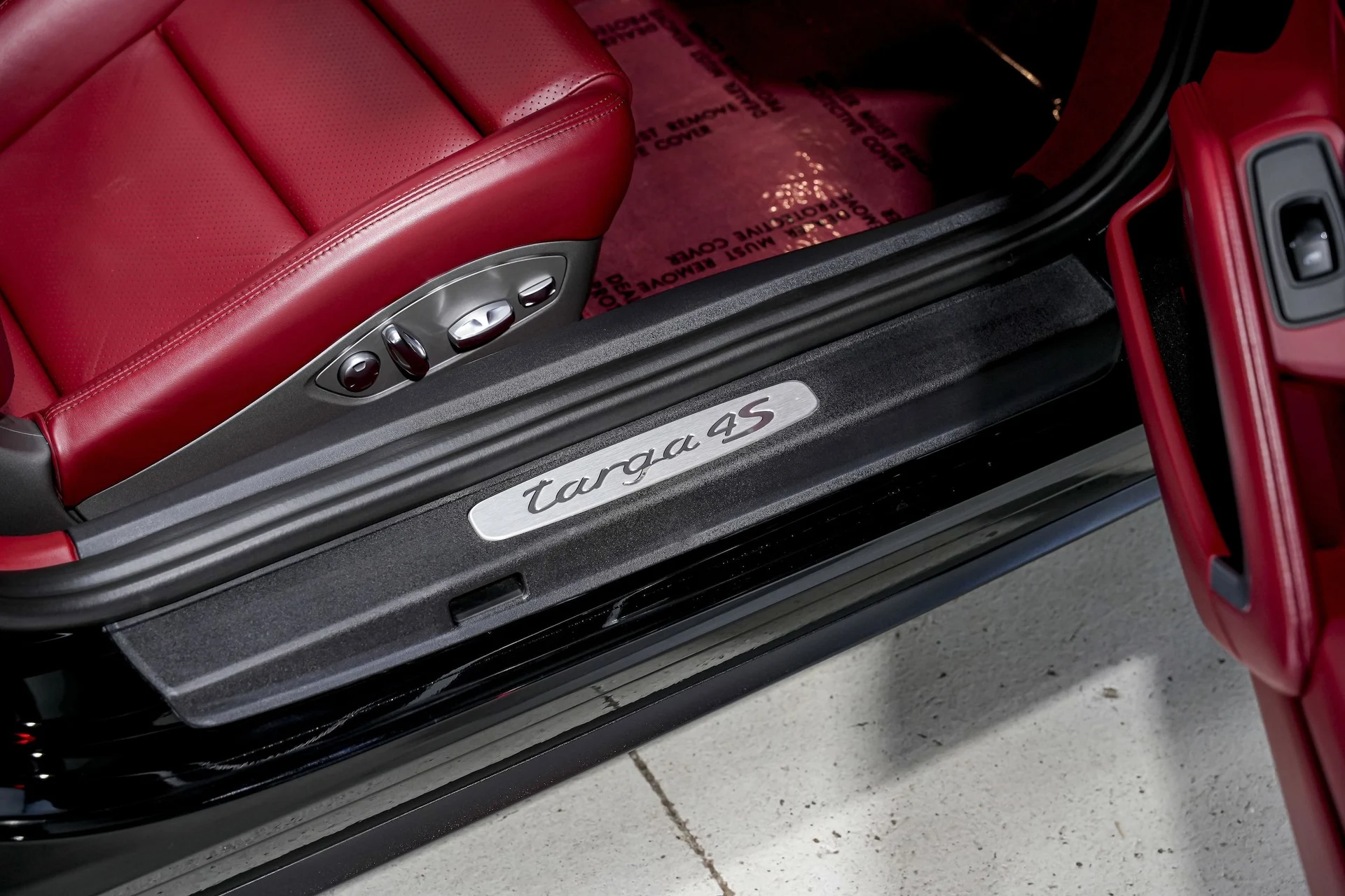 mph027_3622890914_272926038ef525e2e863a272ac265aa8x_f1fdb695b2