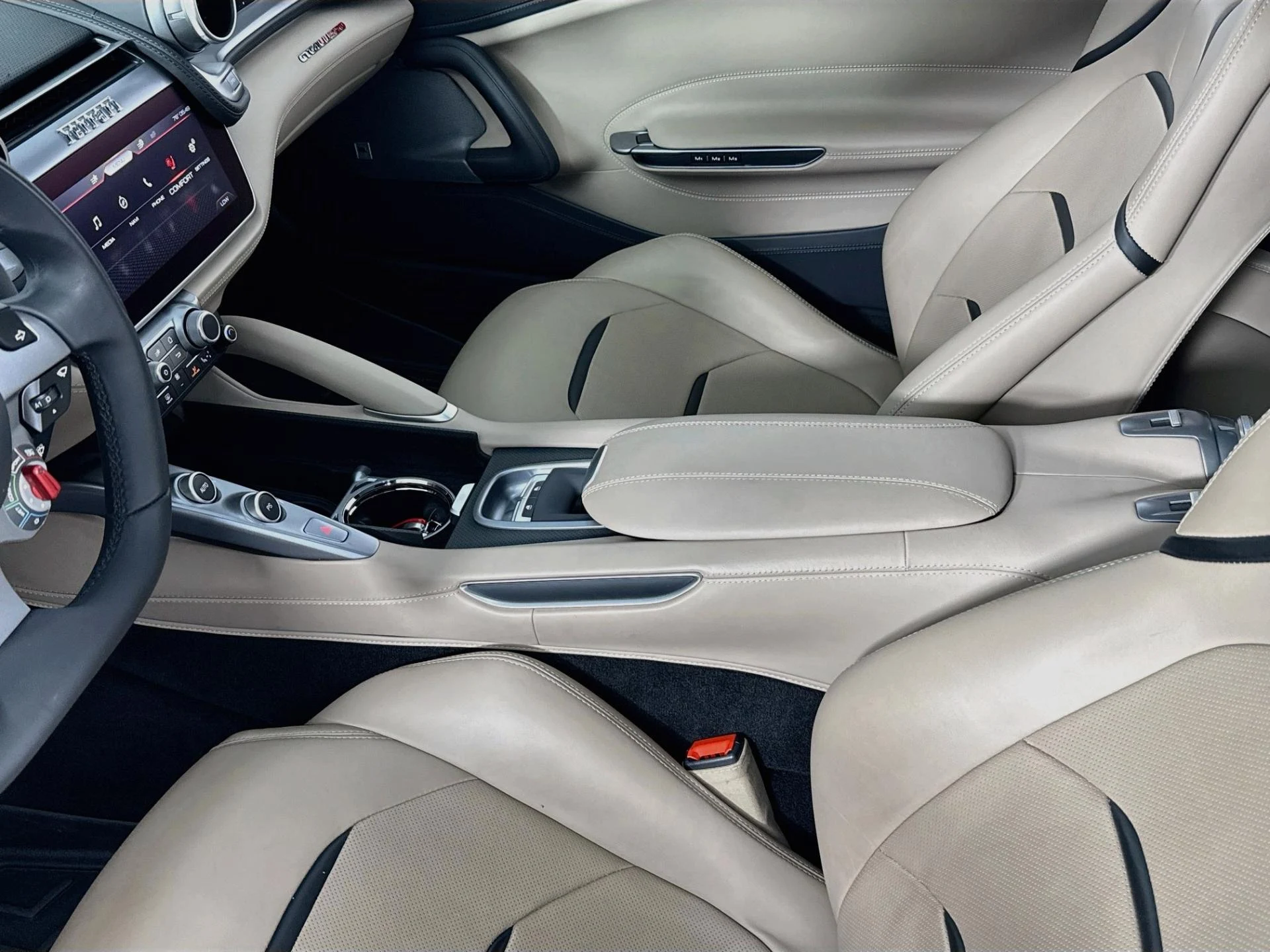 mph027_362463998_Used_2019_Ferrari_GTC_4_Lusso_1792629172_dbfc4b340d