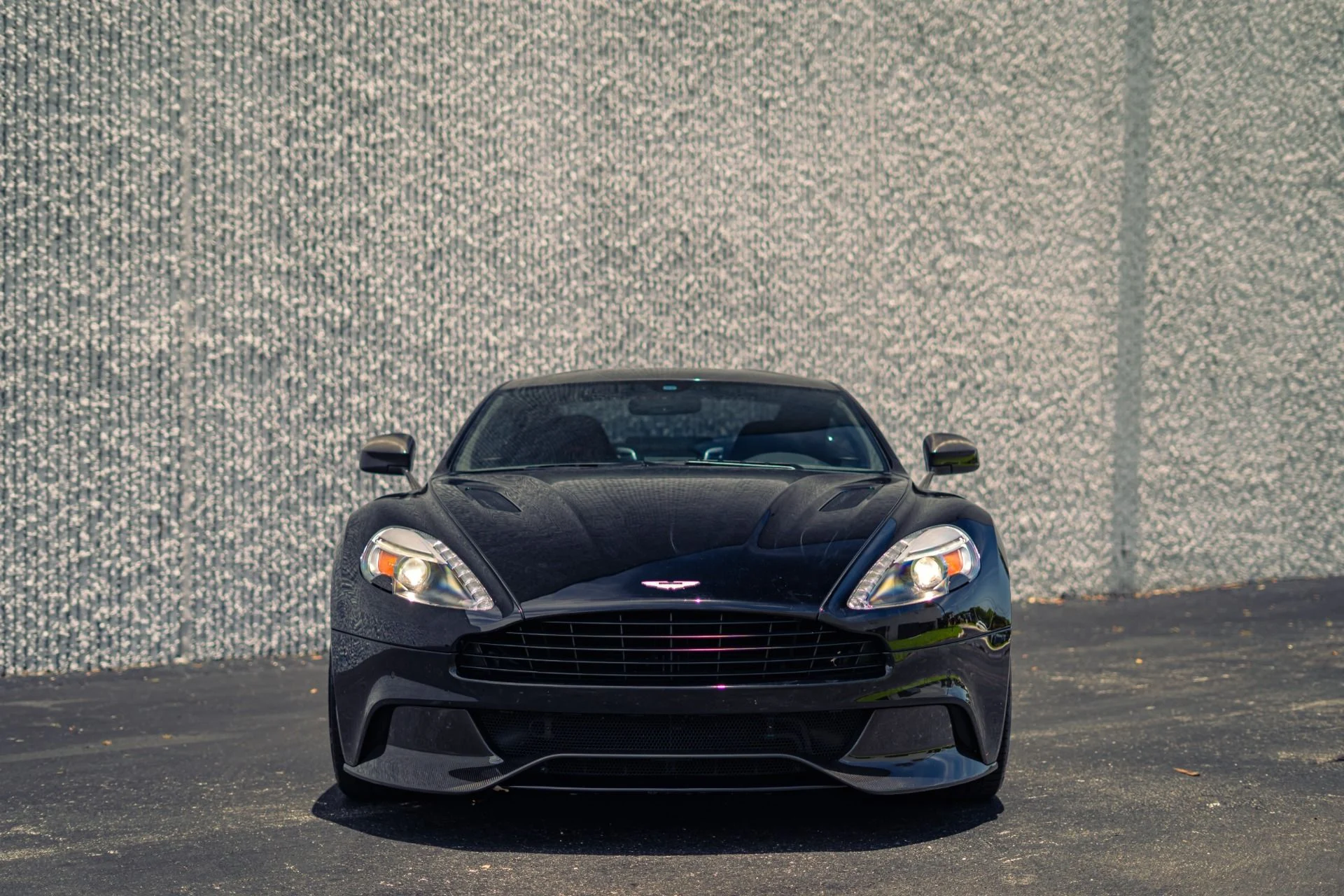 mph027_3626579859_Used_2014_Aston_Martin_Vanquish_Carbon_Exterior_Package_1783458978_72abb16169