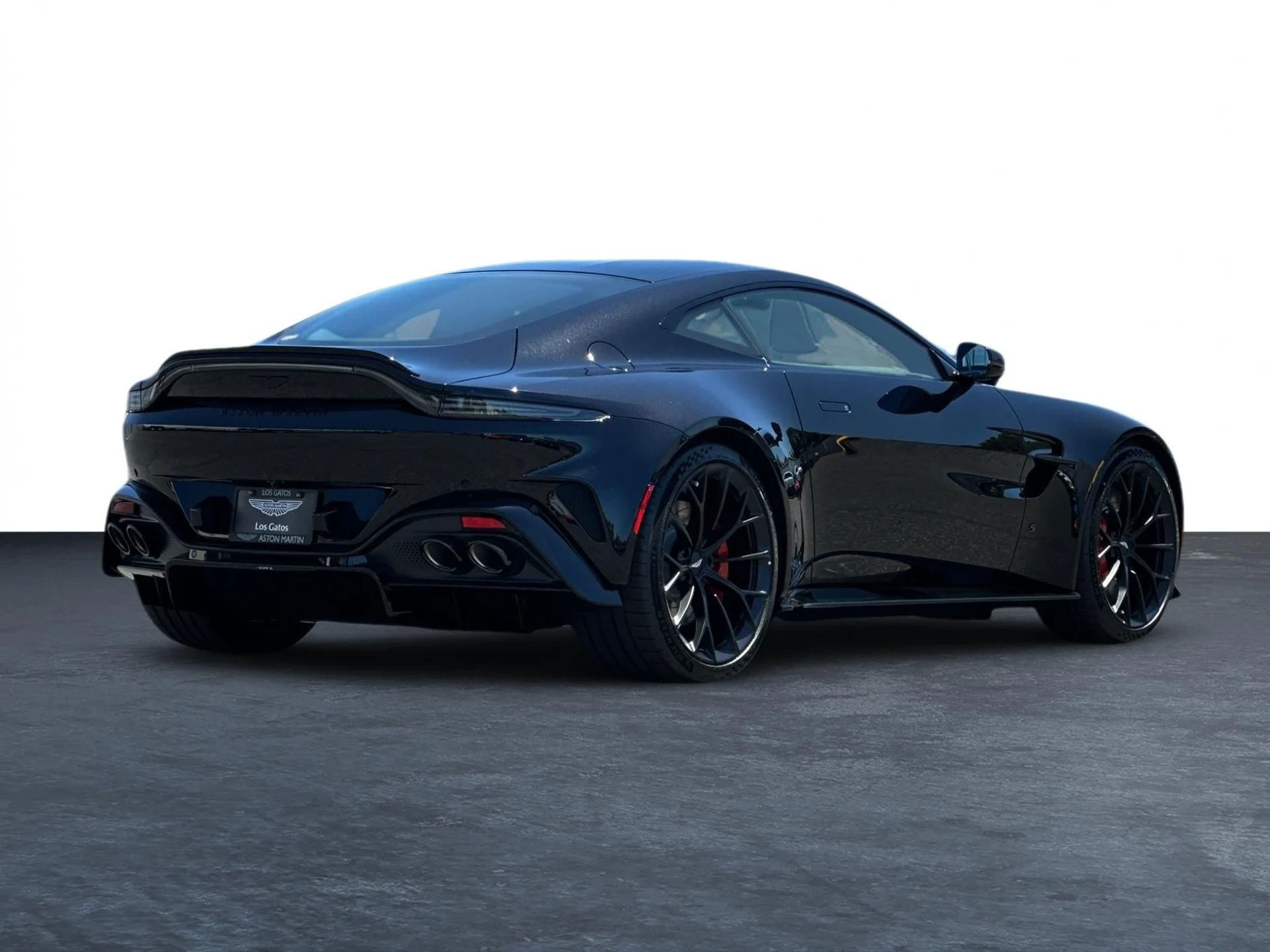 mph027_36324573_New_2026_Aston_Martin_Vantage_S_1785318302_15051c72f8