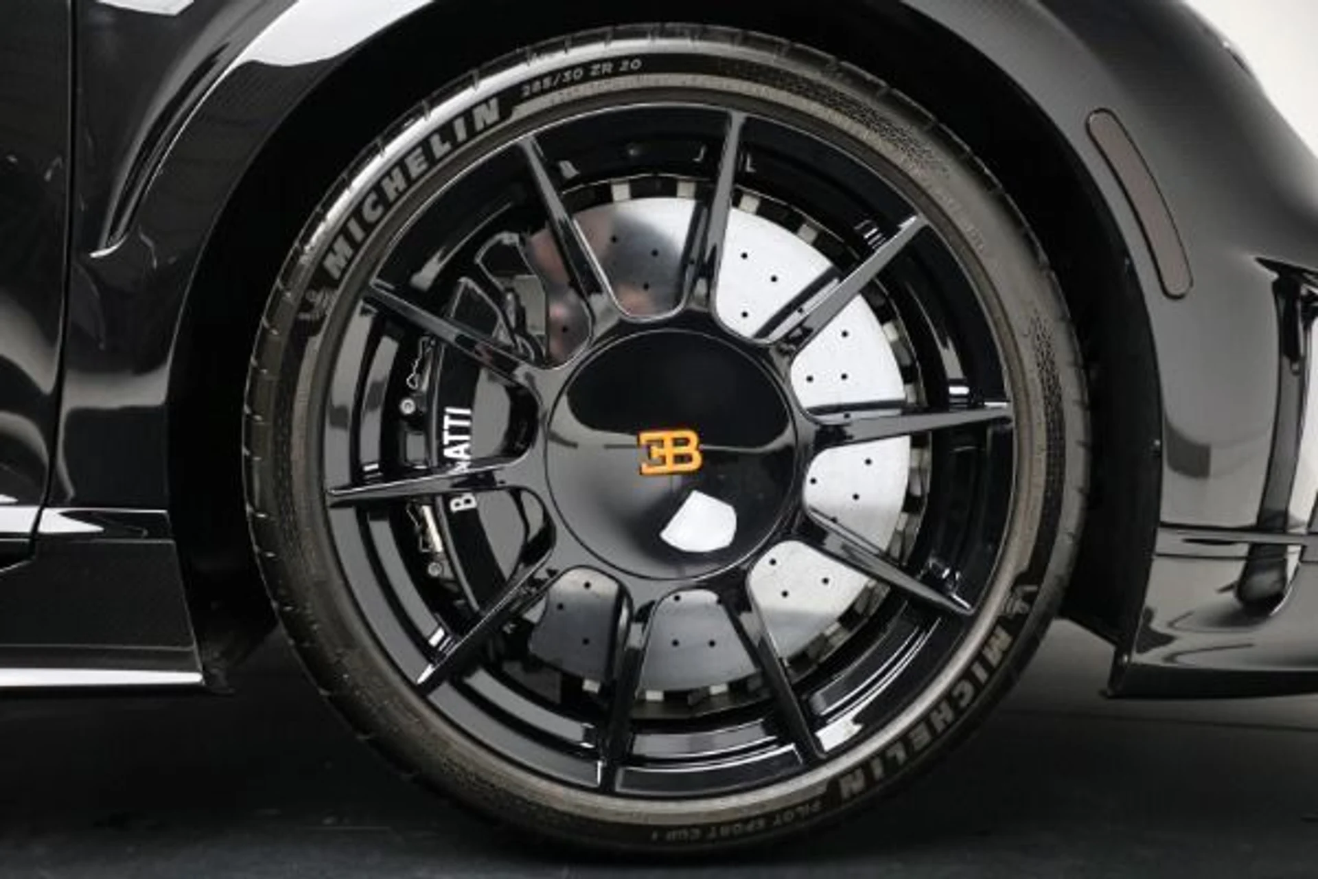 mph027_3638751666_Used_2022_Bugatti_Chiron_Super_Sport_0cdf781f7c