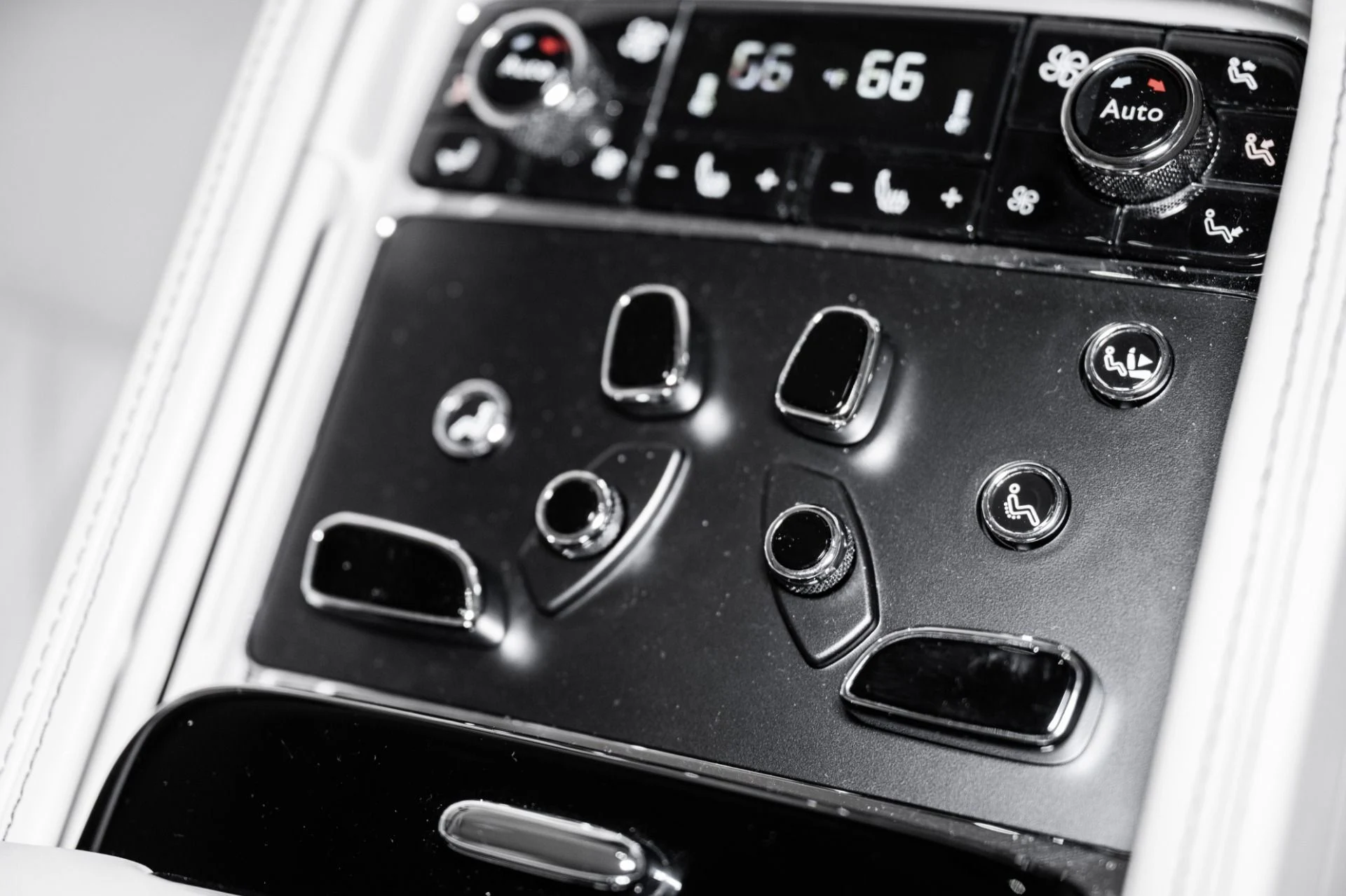 mph027_3641830874_Used_2017_Bentley_Mulsanne_Speed_1758377888_c3ebfe5d37
