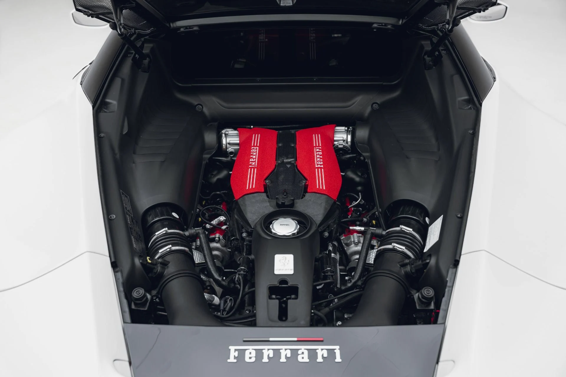mph027_3642198753_Used_2018_Ferrari_488_GTB_1781823520_a9e024ead7