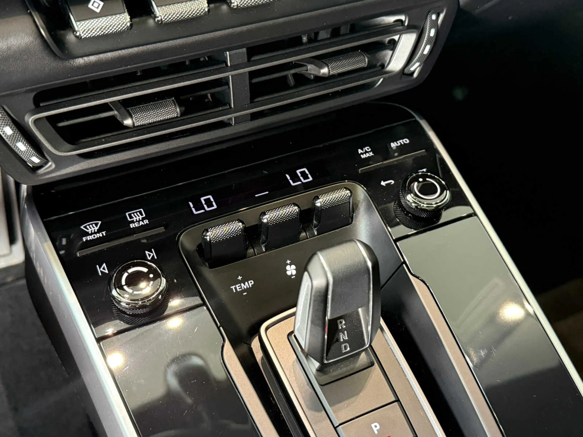 mph027_3658094529_4ab0cb791d5dcb3f2c5e4277c7c90c02x_64a81bc0e9