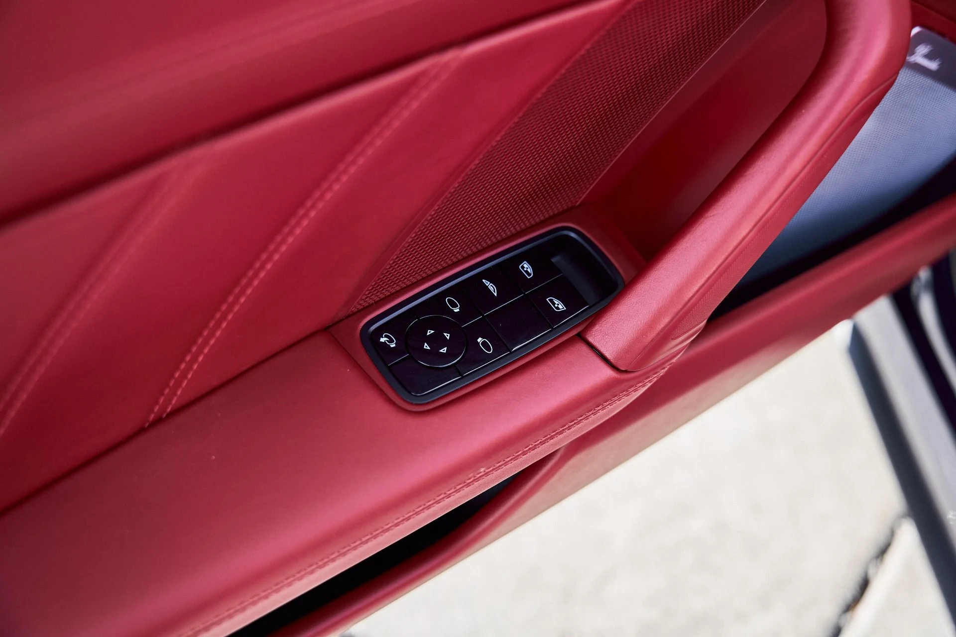 mph027_3669273086_Used_2021_Porsche_911_Turbo_S_1767839072_5e66486443