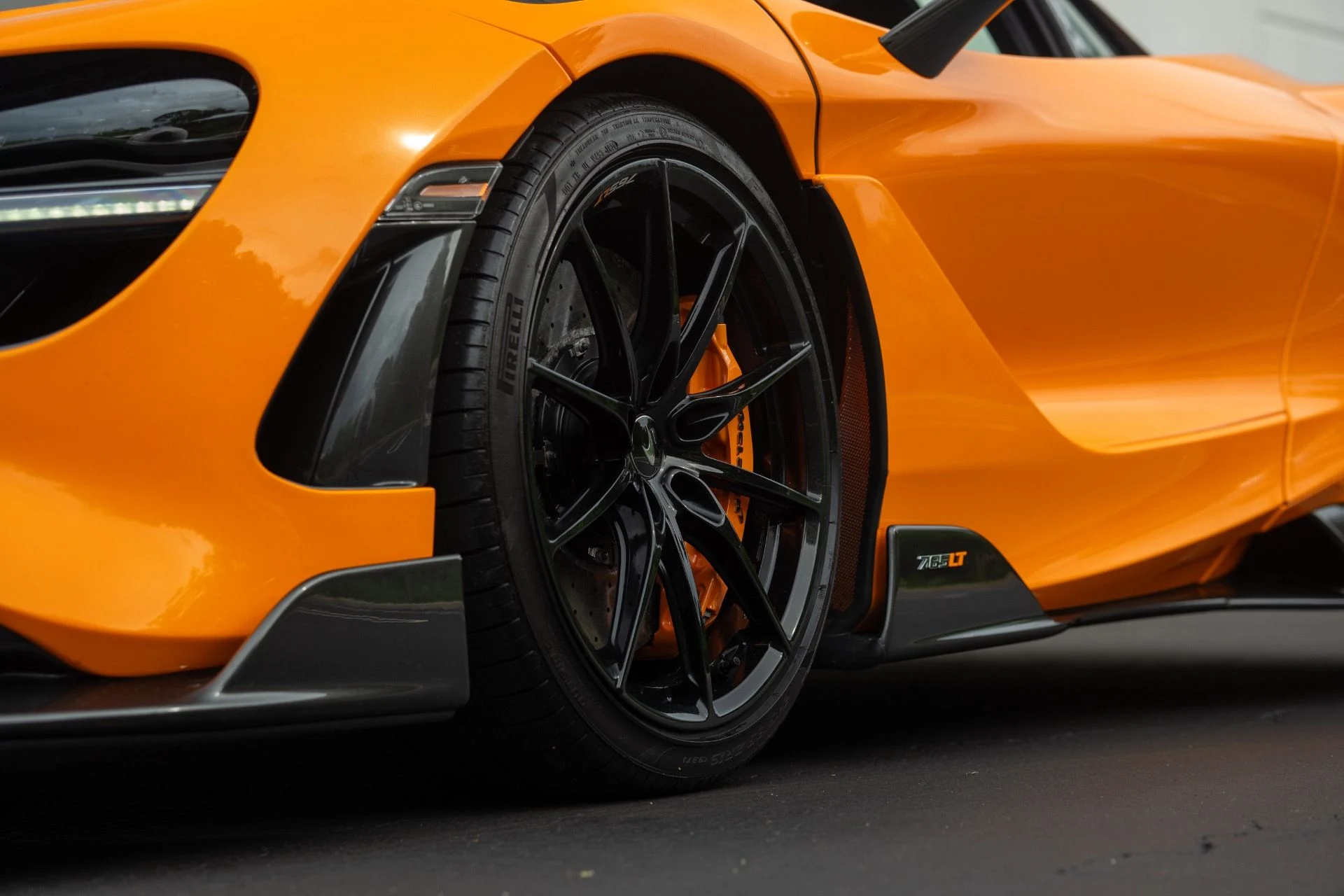 mph027_3673047217_Used_2021_Mc_Laren_765_LT_1757087774_cdbdec7733