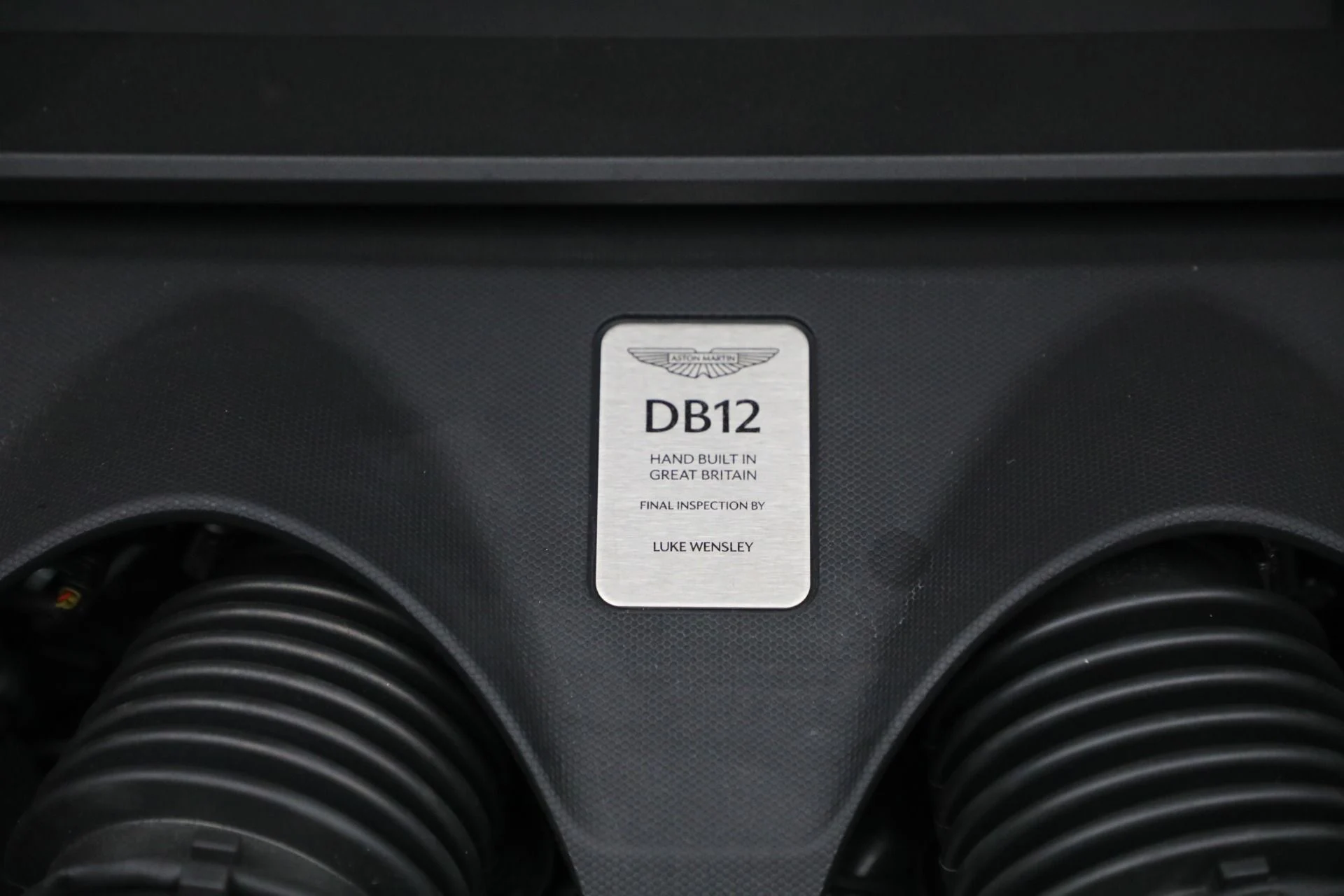 mph027_3679792847_Used_2025_Aston_Martin_DB_12_V8_64d9b0b180