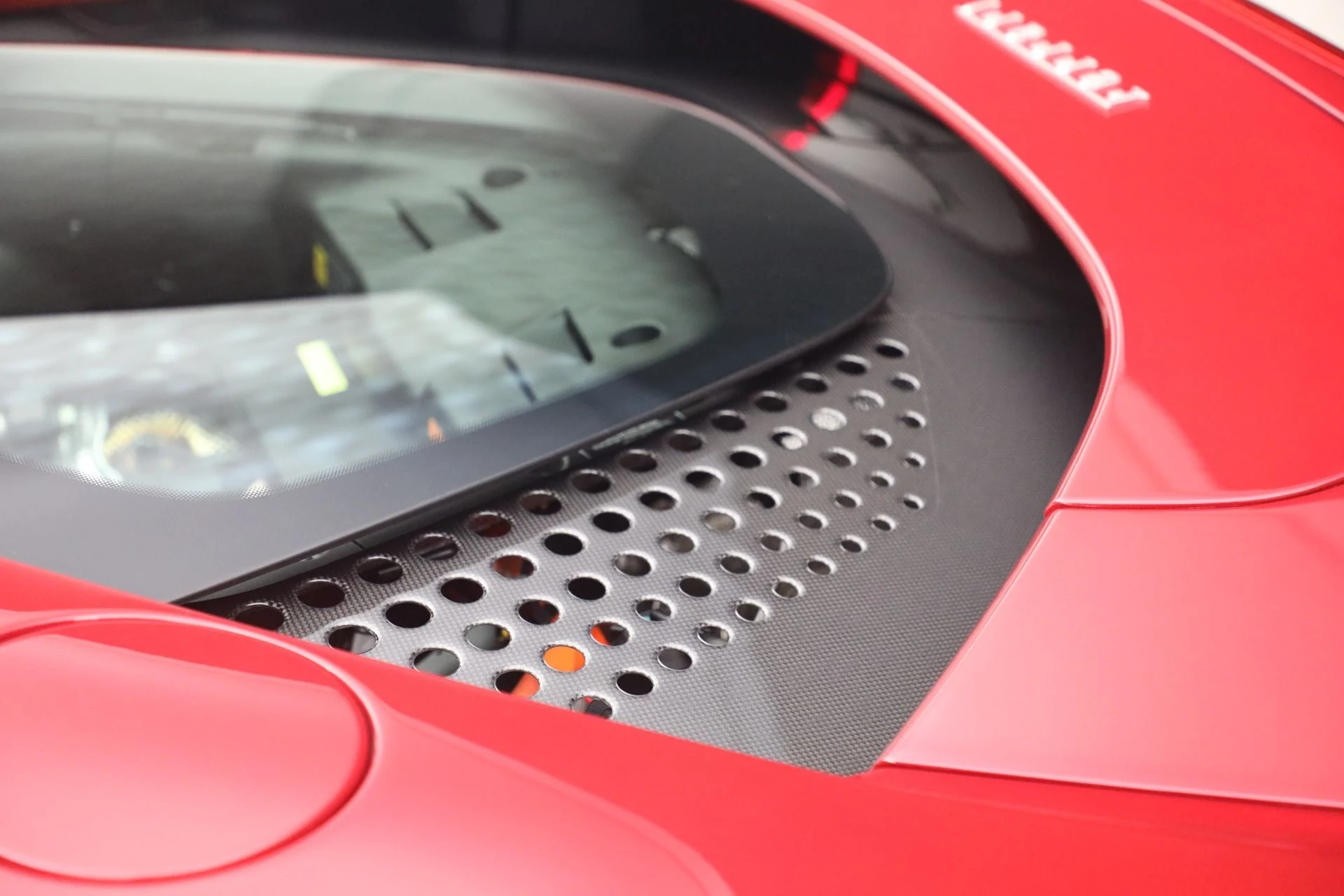 mph027_3681101869_Used_2024_Ferrari_SF_90_Spider_1789161523_23060cf48e