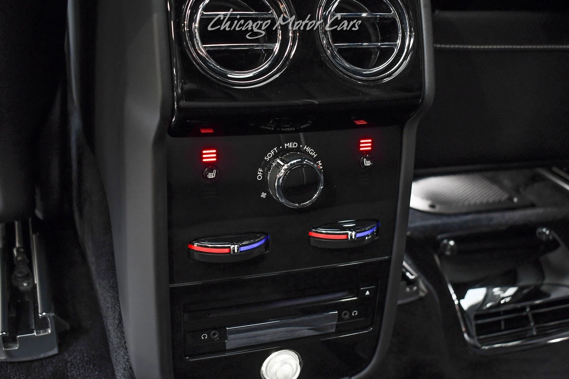 mph027_3682322524_13493_p28_l_a0f070b39a