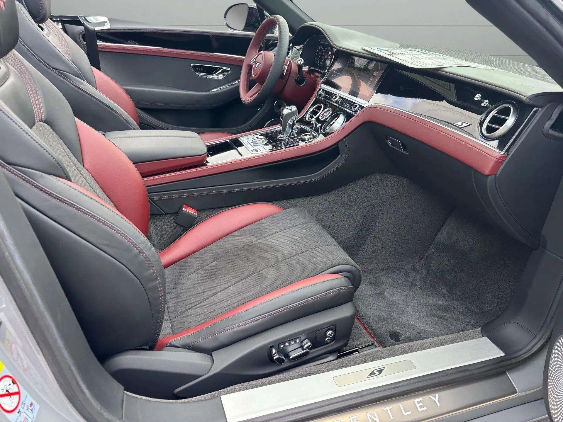 mph027_3693744673_f812c30363da4307a4f8db44b0018570_82418d02be