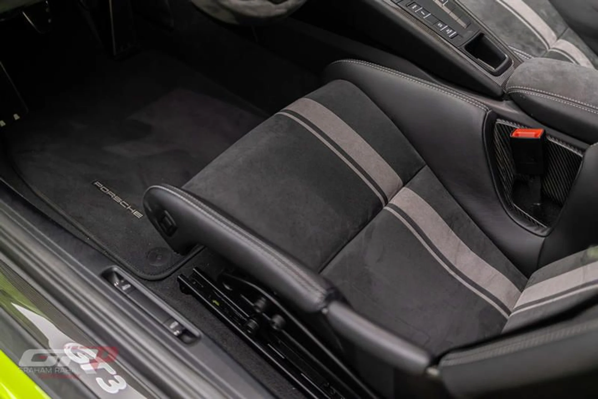 mph027_3700407135_94135_CE_9_17_C2_4816_8_F1_A_7_EA_01_BDB_8_D07_c9574d485b