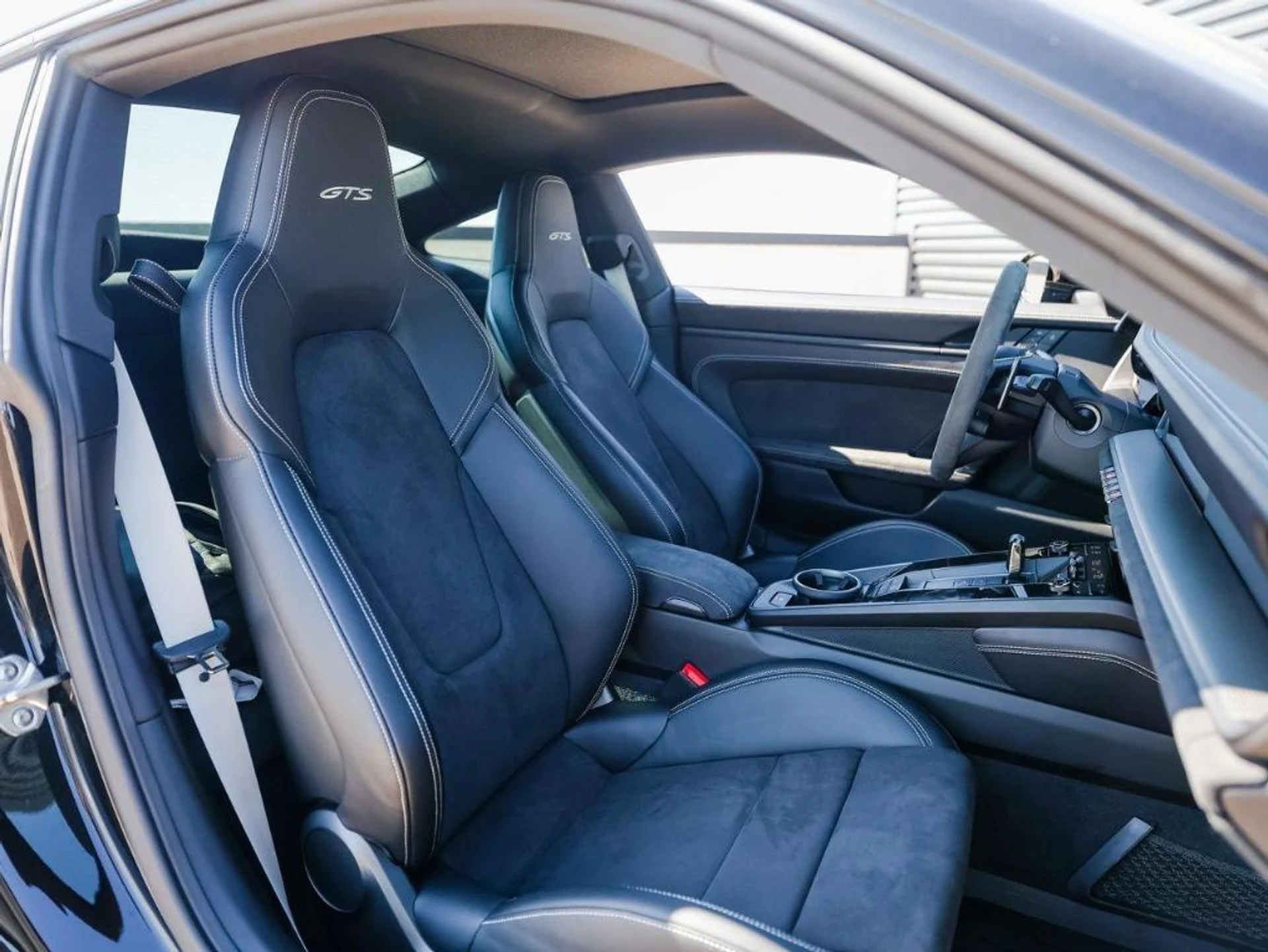 mph027_3707299813_hczb_C64_K_At_Sbh_Ty_EO_9_EWAIHY_0_Lw_659bc5d447