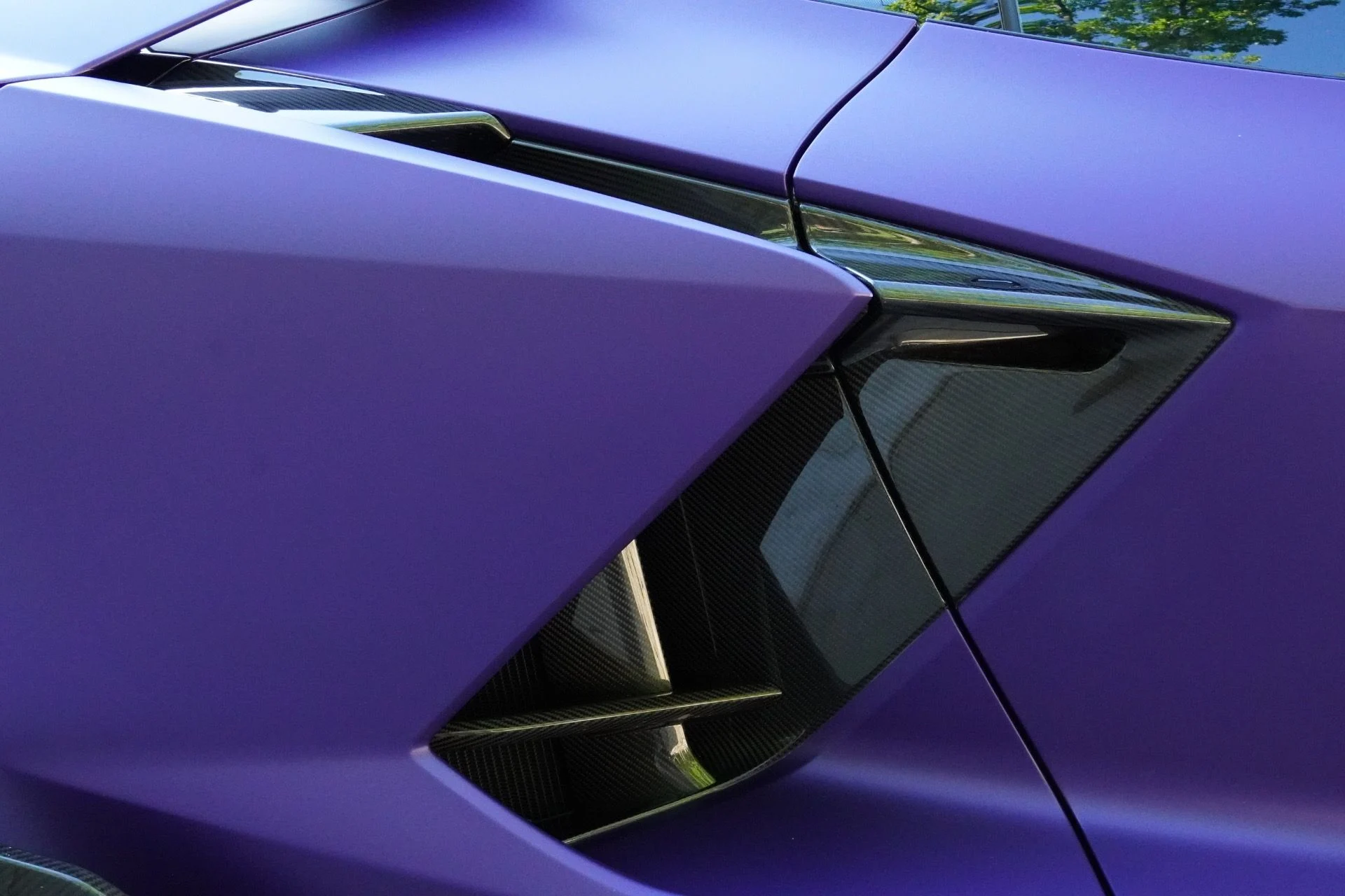 mph027_3725332439_Used_2024_Lamborghini_Revuelto_1781191894_1f37138467