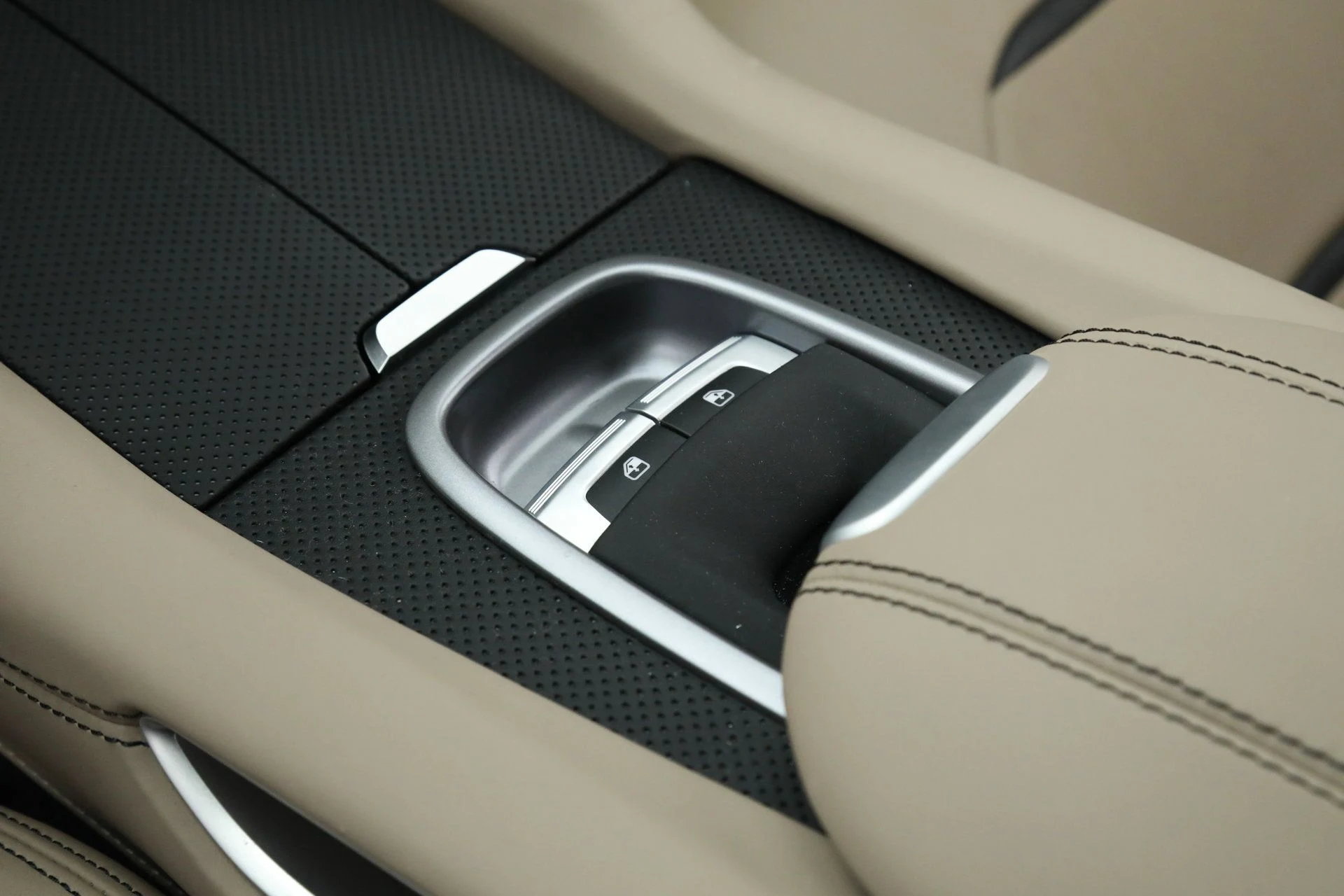 mph027_3727094153_fdd562c9ca3a91c7c7234c6fa9a0df50_f00f09887f