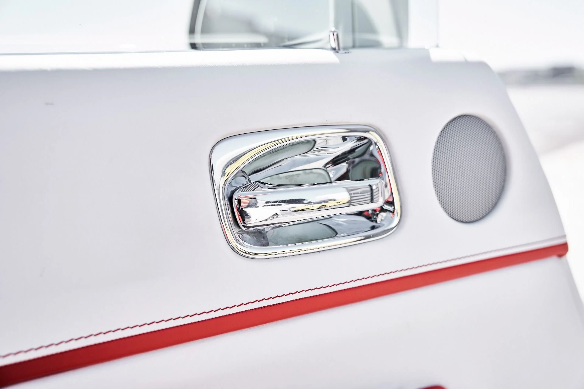 mph027_3727315375_Used_2020_Rolls_Royce_Wraith_Base_1775285165_a8ec699634