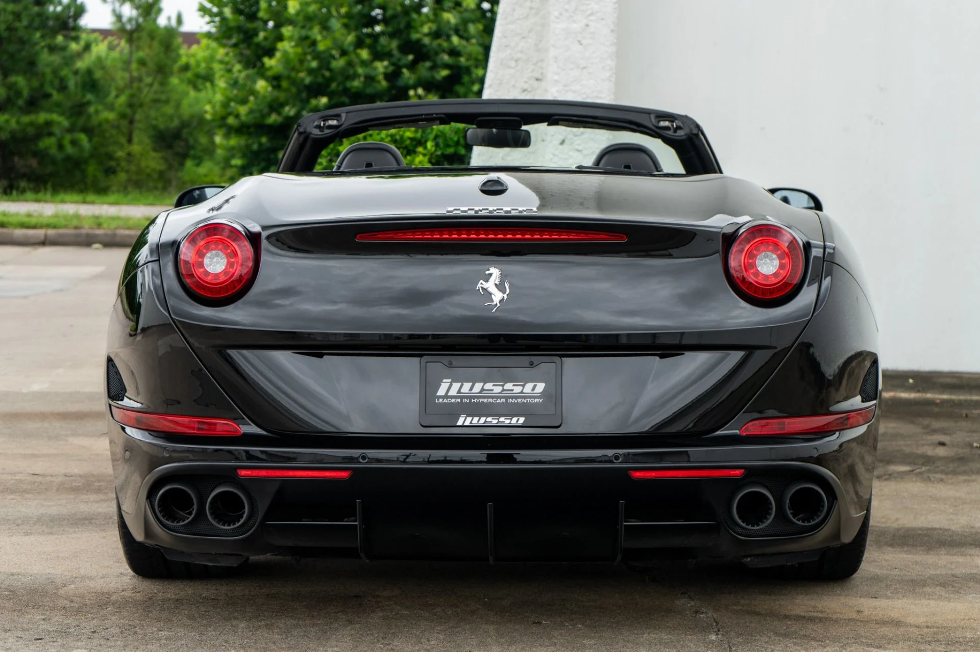 mph027_373295835_Used_2018_Ferrari_California_T_1781897597_9e2763c325