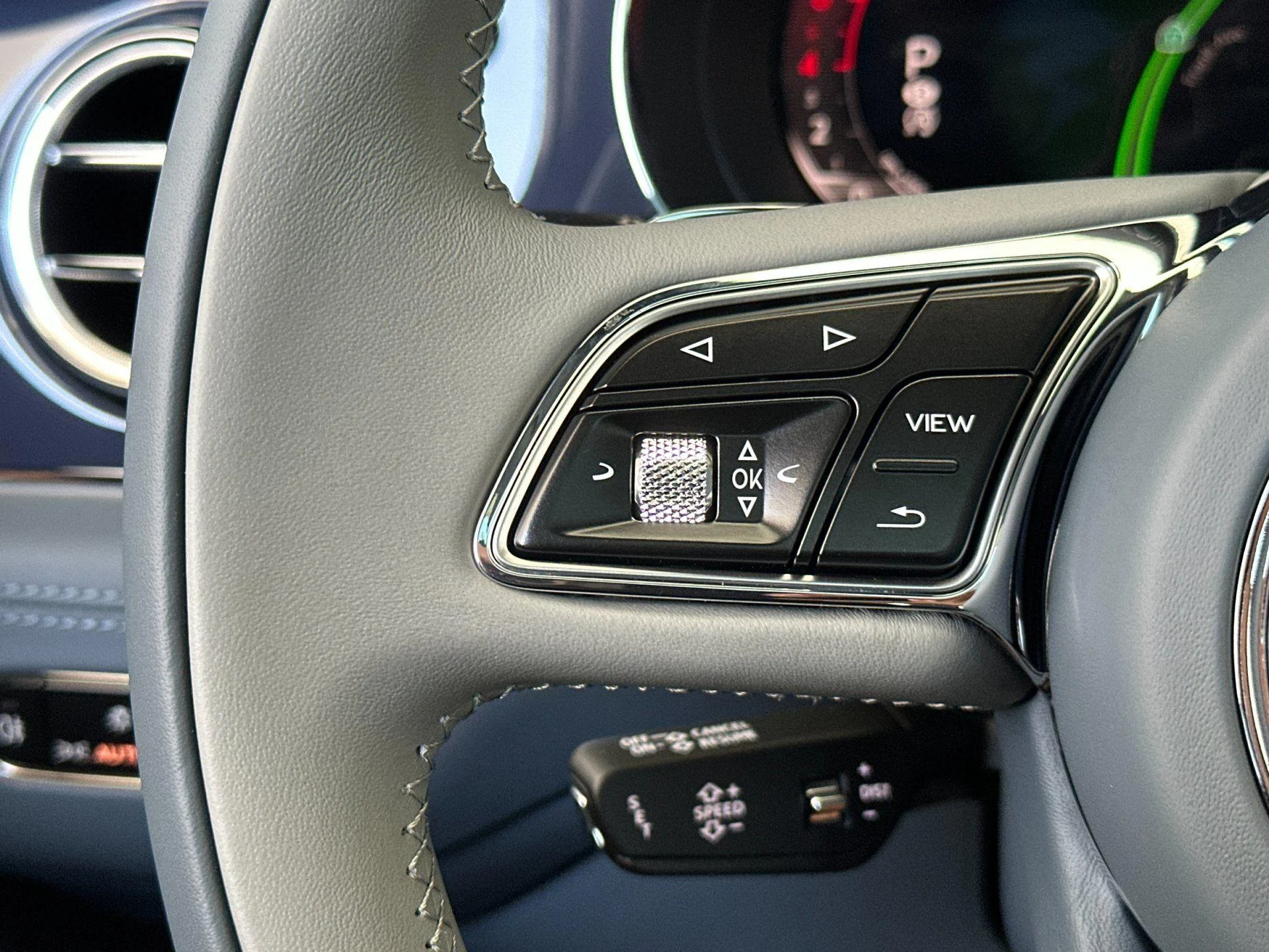 mph027_3739284998_New_2026_Bentley_Bentayga_EWB_1777641560_92a7be00f3