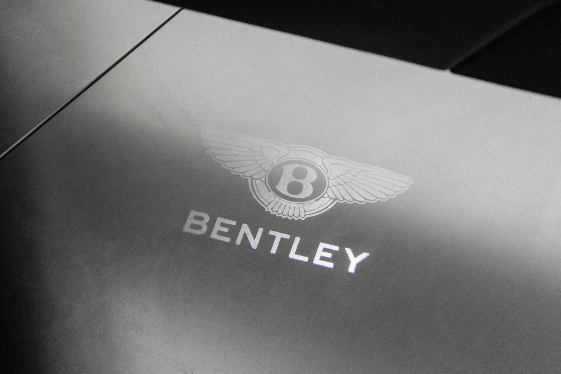 mph027_3739657472_Used_2015_Bentley_Continental_GT_V8_S_Mulliner_Driving_Specification_Two_Tone_Interior_1776277868_a071feb725