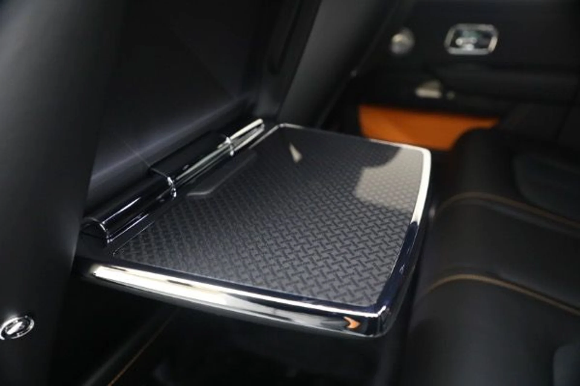 mph027_3750838396_Used_2026_Rolls_Royce_Black_Badge_Cullinan_4aaa2a9b7d