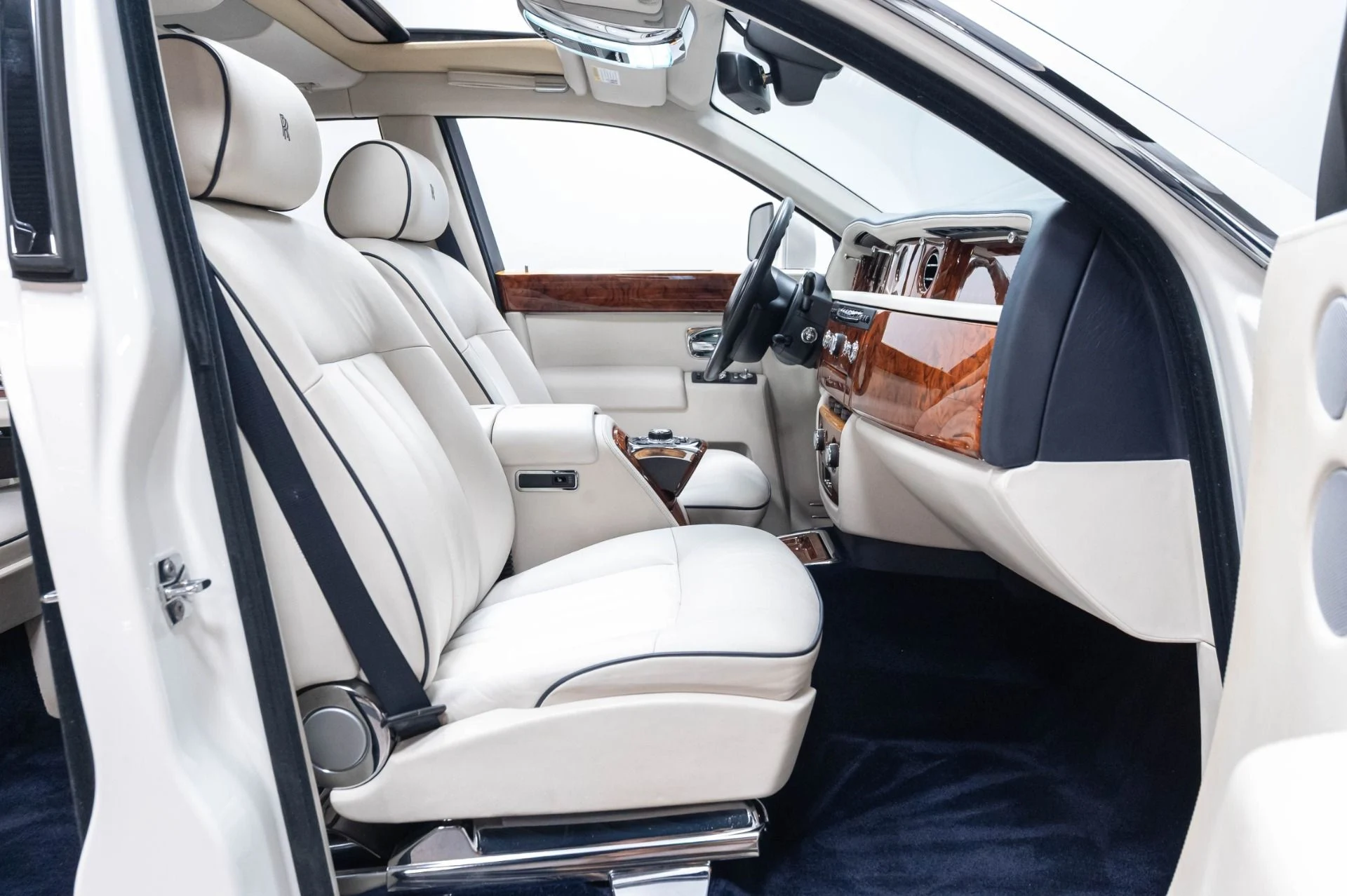 mph027_3755168018_Used_2013_Rolls_Royce_Phantom_1784226914_caeb6d923f