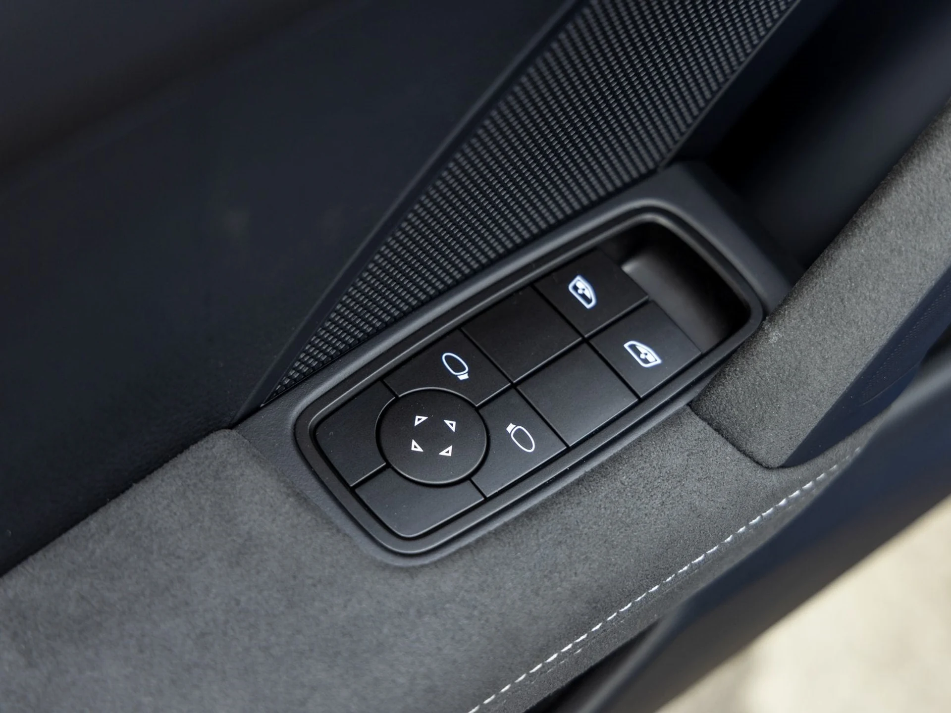 mph027_375709870_28_673c959a5d