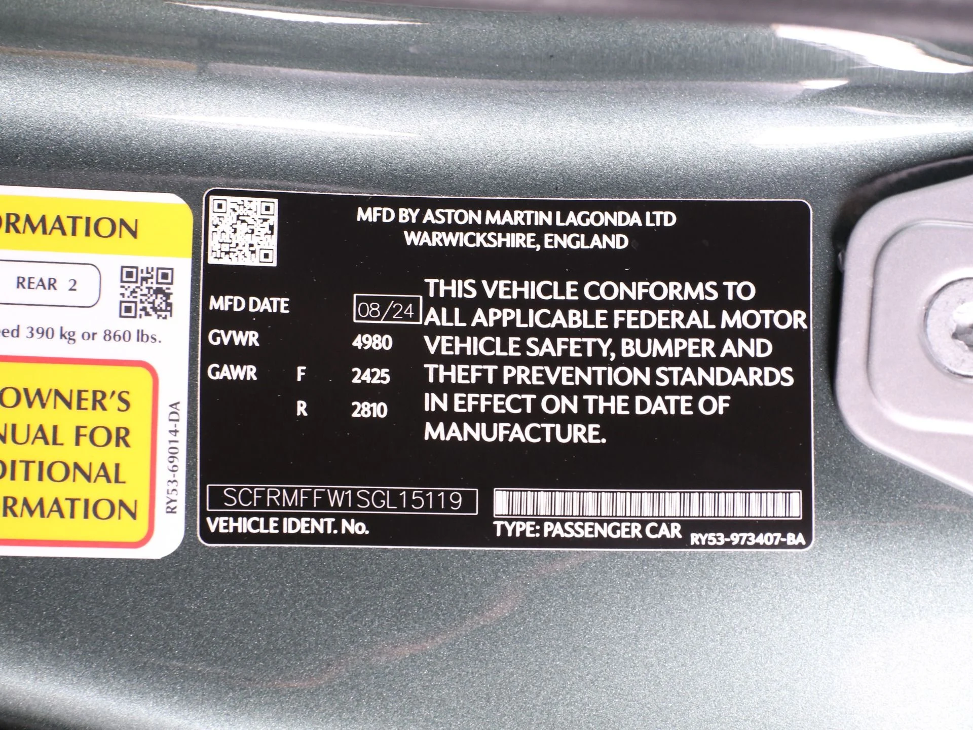 mph027_3758353019_New_2025_Aston_Martin_DB_12_1763585556_90f0975de4