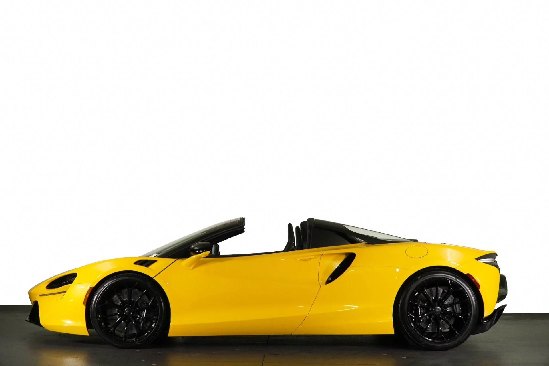 mph027_3764447050_Used_2025_Mc_Laren_Artura_Spider_1768807738_b68c3c7b55