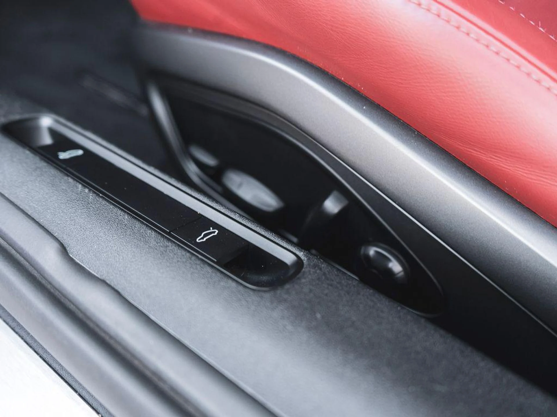 mph027_3770407041_y6s3306_O_Vzhnsflul_HW_3veafn_GE_06b8cb3275