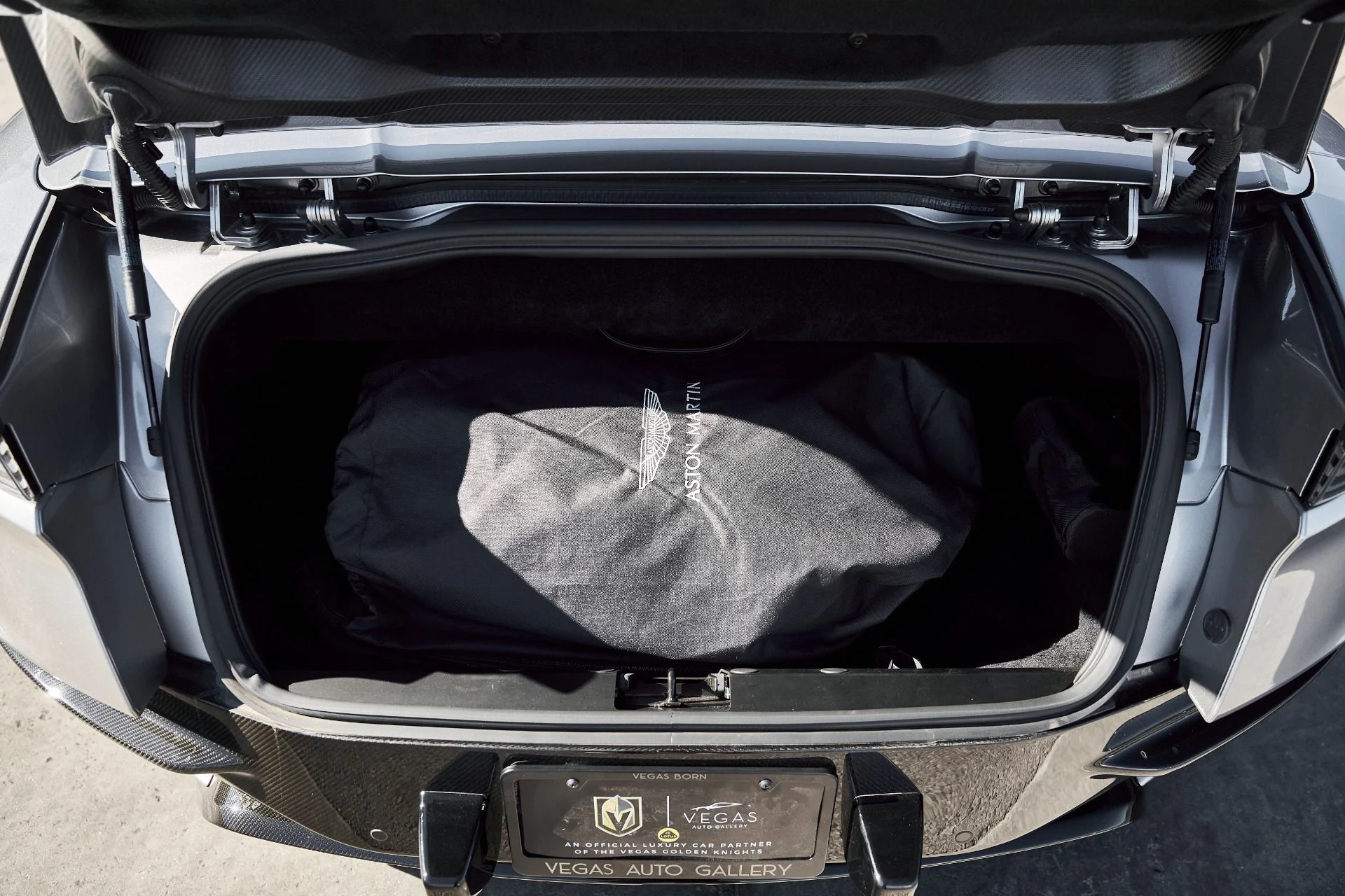 mph027_3771070620_Used_2023_Aston_Martin_DBS_Volante_1768876948_e7b4744980