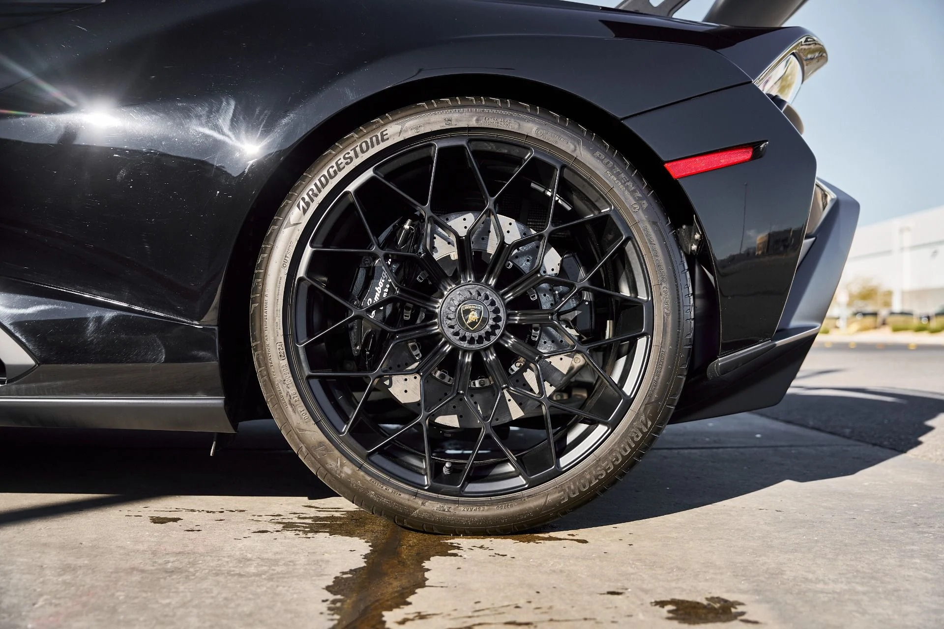 mph027_3778456087_Used_2024_Lamborghini_Huracan_STO_1768271408_5eea956056