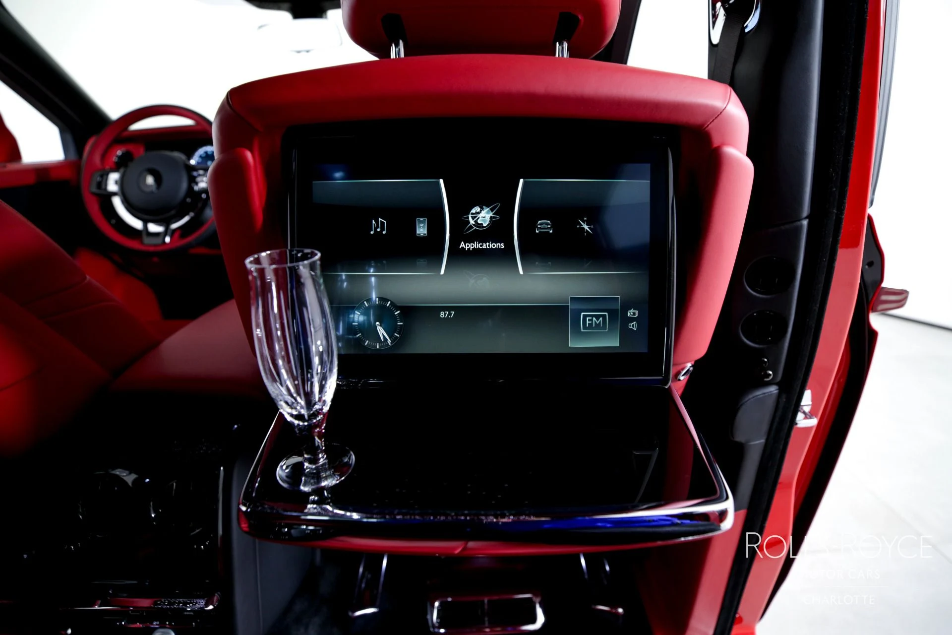 mph027_3780462424_Used_2024_Rolls_Royce_Phantom_EWB_1745331546_f5cacec07c