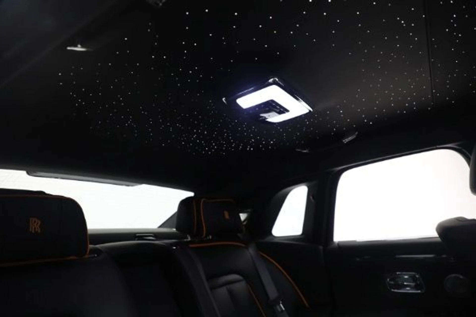 mph027_3780914537_New_2025_Rolls_Royce_Black_Badge_Ghost_08170cf25a